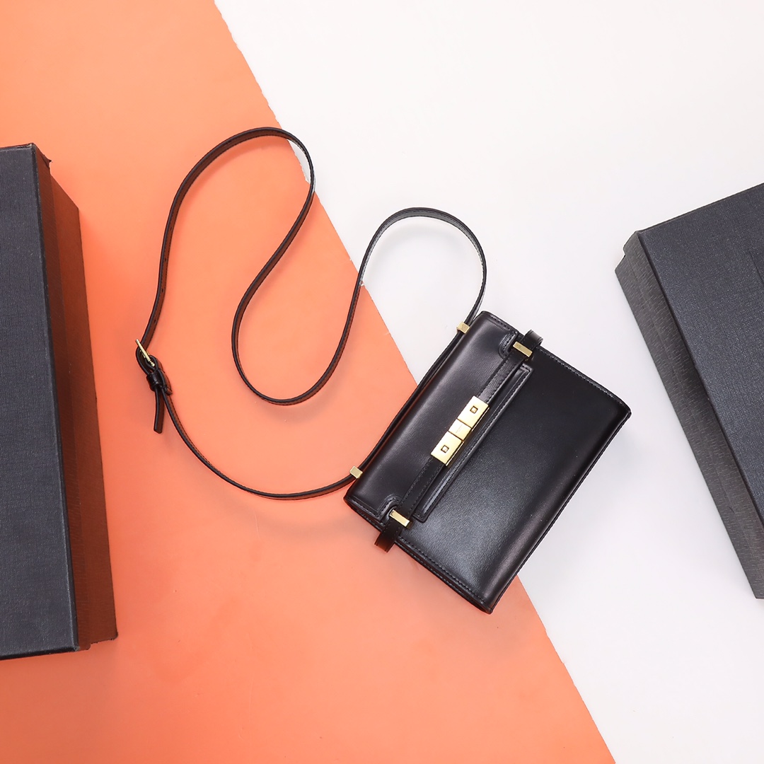 Saint Laurent Black crossbody everyday