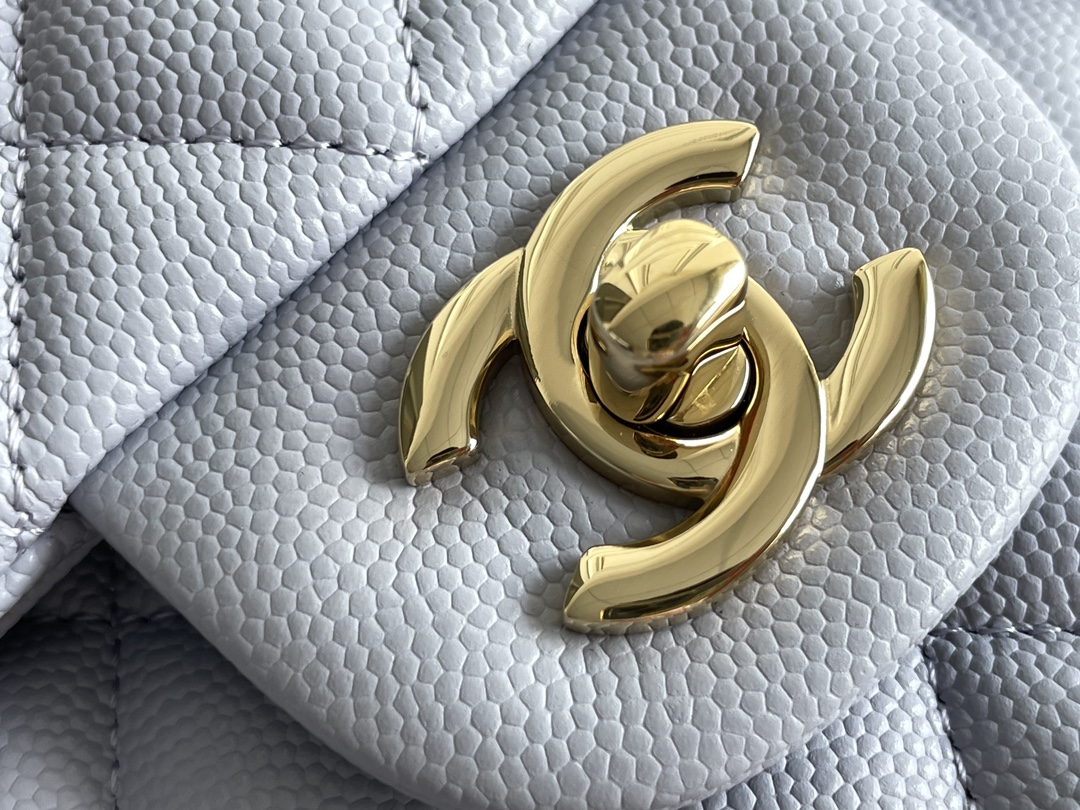 🌼白金版▪️正品级 包装如图𝐂𝐡𝐚𝐧𝐞𝐥 𝐂𝐅小号 浅紫色全名Classic Fla0 尺寸：Small