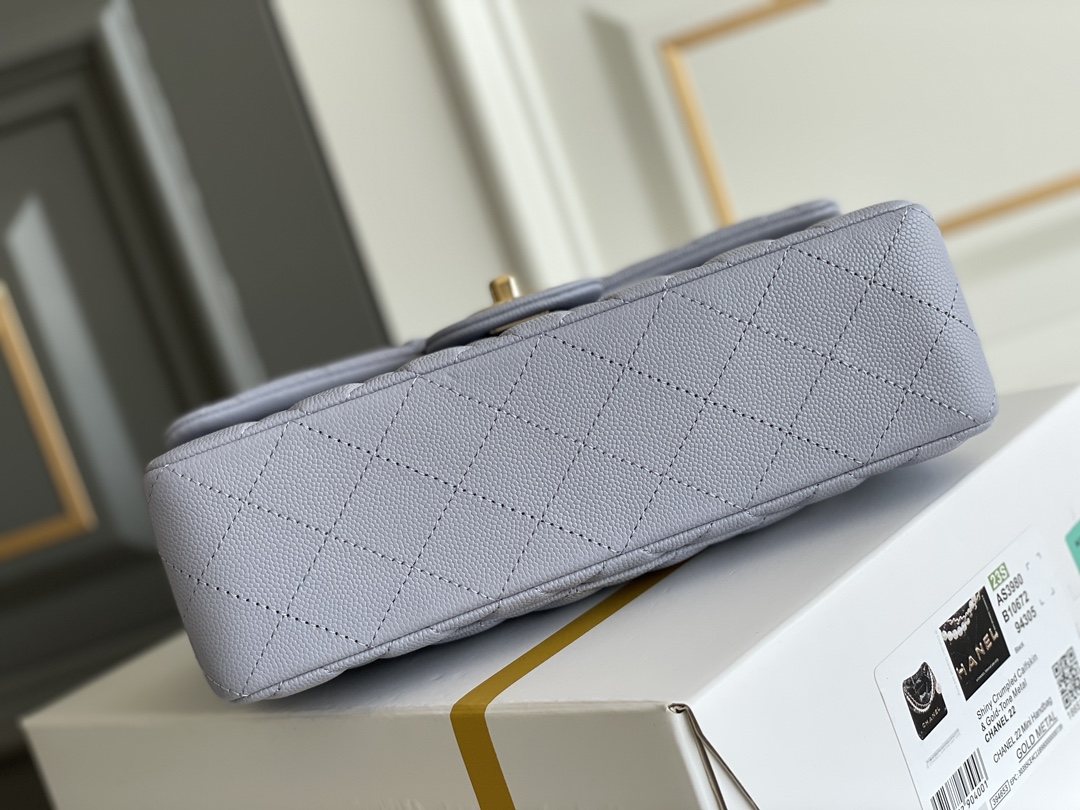 🌼白金版▪️正品级 包装如图𝐂𝐡𝐚𝐧𝐞𝐥 𝐂𝐅小号 浅紫色全名Classic Fla0 尺寸：Small