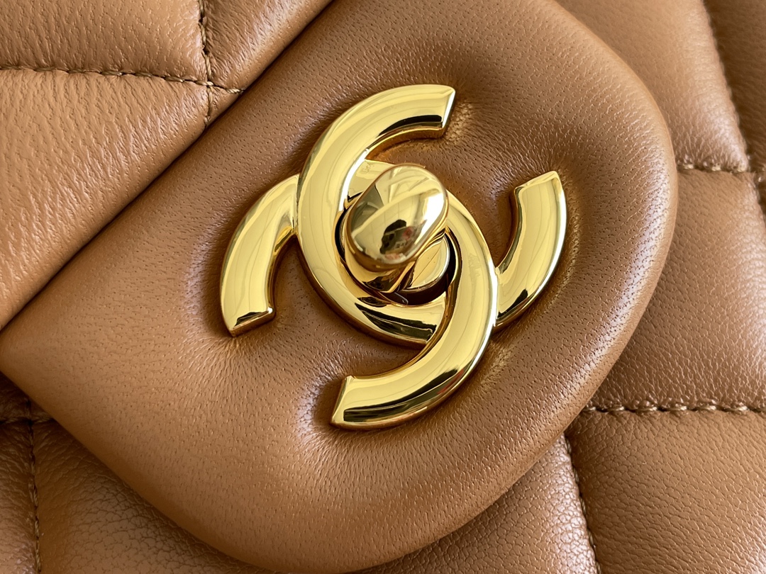 🌼白金版▪️正品级 包装如图专柜售价𝟓𝟑𝟕𝟑𝟎𝐫𝐦𝐛购入开发✃经典不止步，革新时尚让你眼前一亮颜值爆表了