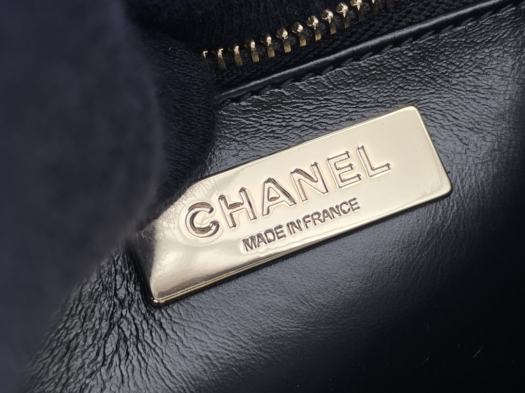 🌼现货 白金版▪️正品级 包装如图𝗖𝗵𝗮𝗻𝗲𝟭 𝟮𝟯𝗔高级手工坊𝟑𝟏𝐛𝐚𝐠 𝐦𝐢𝐧𝐢 枣配黑漆皮31手袋