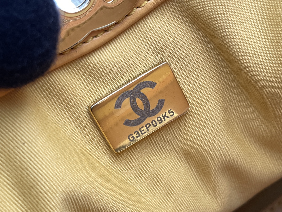 🌼现货 白金版▪️正品级 包装如图𝗖𝗵𝗮𝗻𝗲𝟭 𝟮𝟯𝗔高级手工坊𝟑𝟏𝐛𝐚𝐠 𝐦𝐢𝐧𝐢 芒果黄31手袋强势