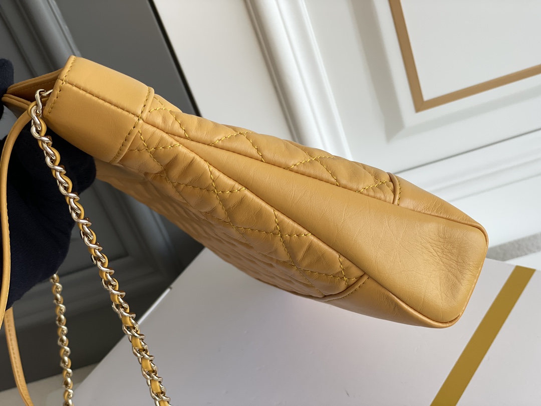 🌼现货 白金版▪️正品级 包装如图𝗖𝗵𝗮𝗻𝗲𝟭 𝟮𝟯𝗔高级手工坊𝟑𝟏𝐛𝐚𝐠 𝐦𝐢𝐧𝐢 芒果黄31手袋强势