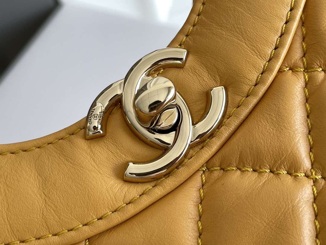 🌼现货 白金版▪️正品级 包装如图𝗖𝗵𝗮𝗻𝗲𝟭 𝟮𝟯𝗔高级手工坊𝟑𝟏𝐛𝐚𝐠 𝐦𝐢𝐧𝐢 芒果黄31手袋强势