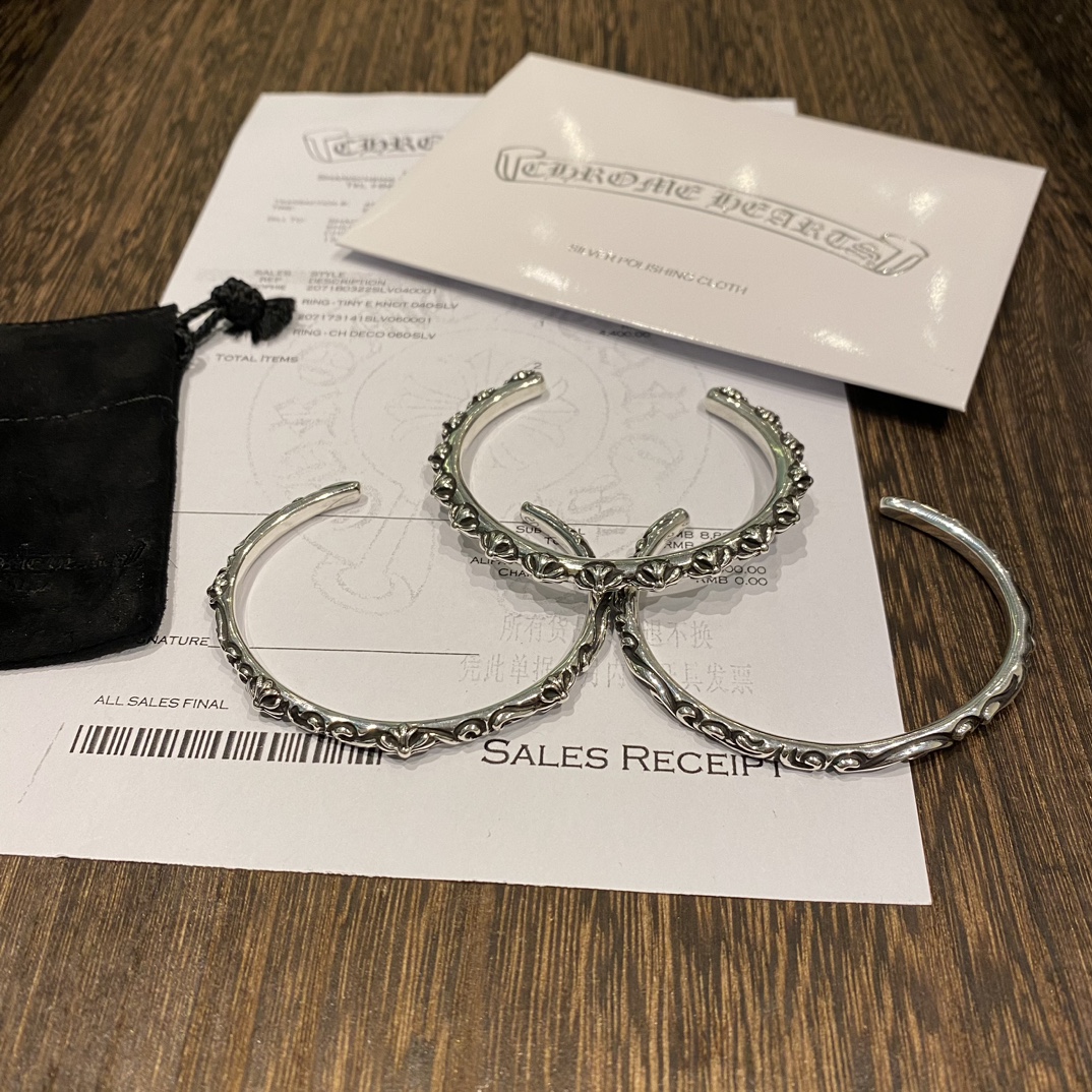 Bracelets & Bangles