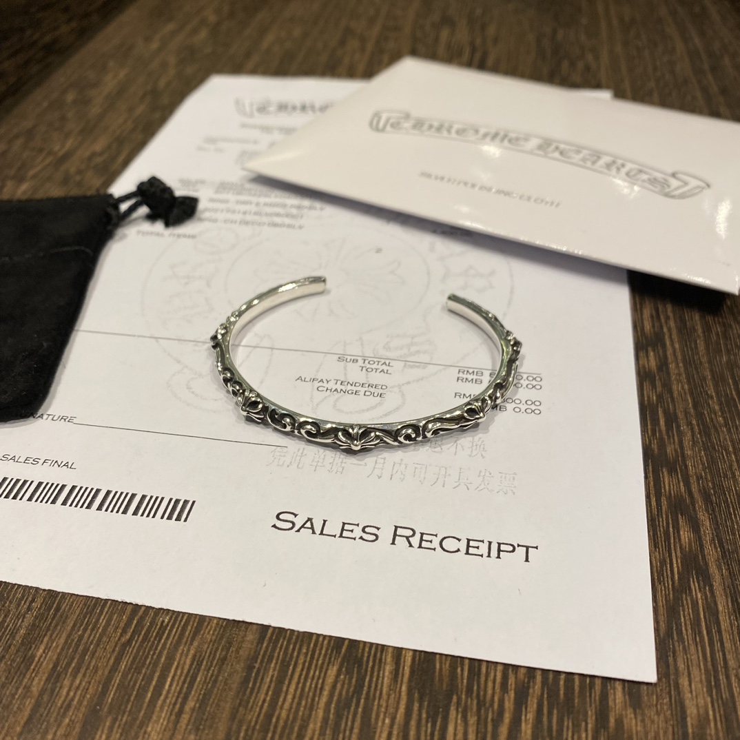 Bracelets & Bangles