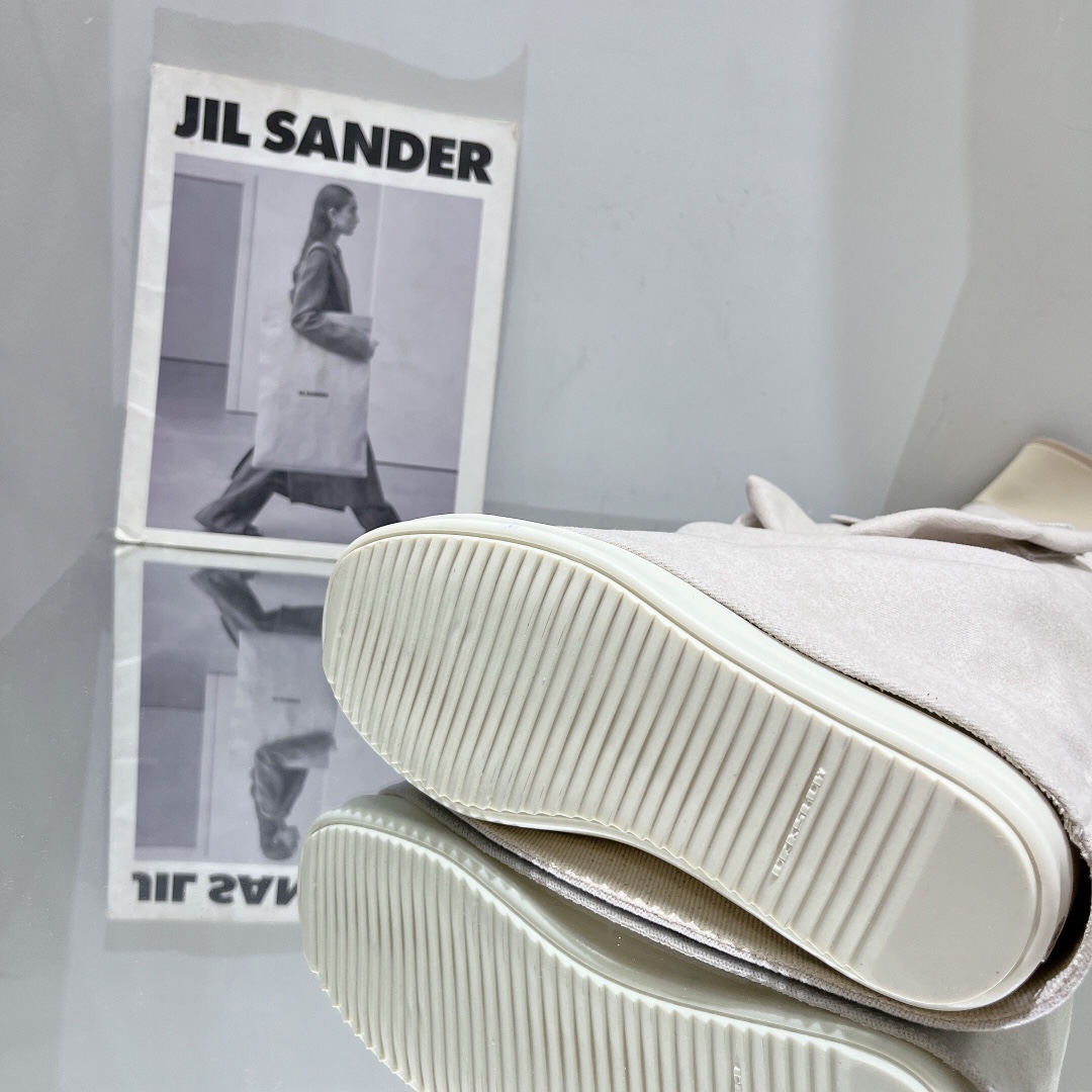 “2023 Rick Owens 925 Top Version: High-Fashion Footwear Collection Overview” - 图片 7