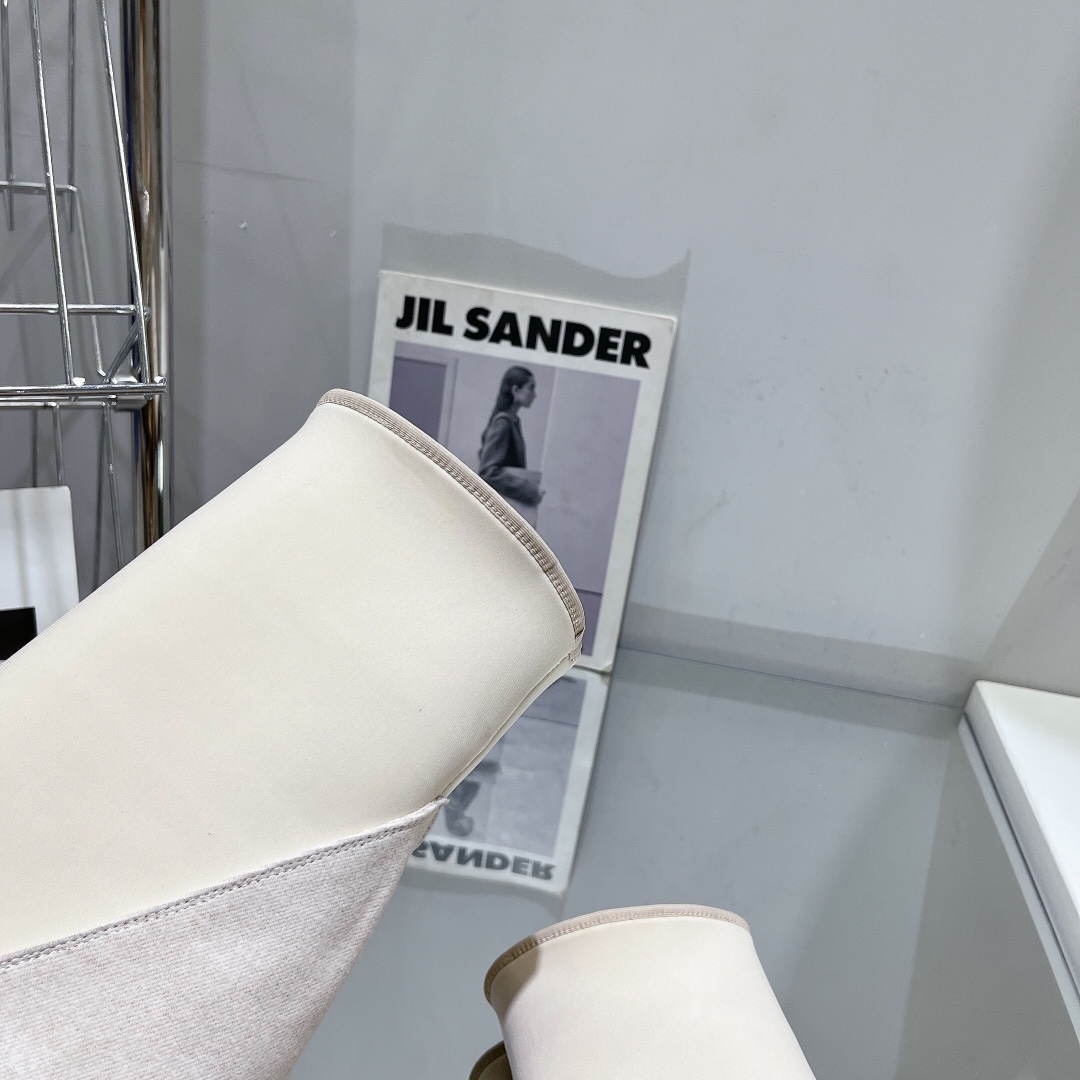 “2023 Rick Owens 925 Top Version: High-Fashion Footwear Collection Overview” - 图片 8