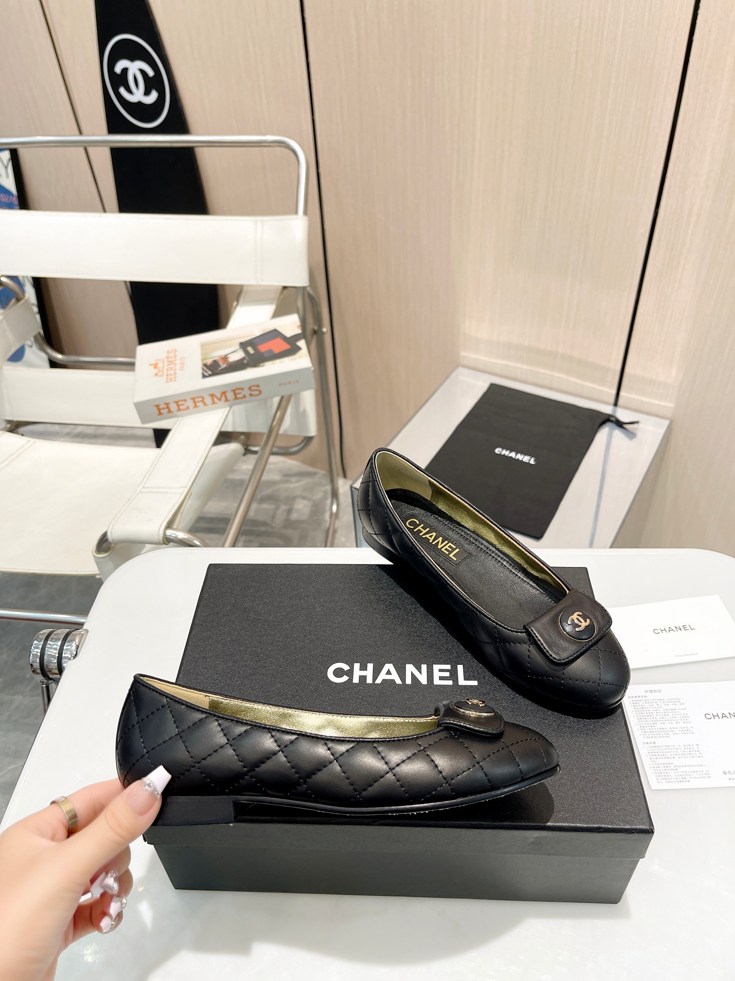 Chanel Single Layer Shoes Cowhide Genuine Leather Lambskin Sheepskin