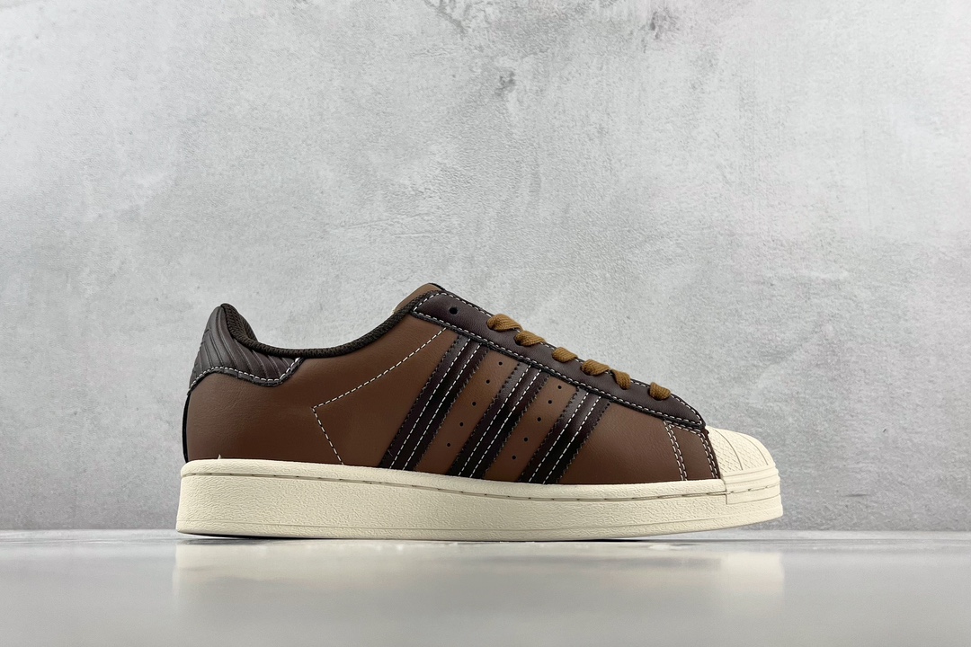 150 adidas originals Superstar 深棕 GW4438