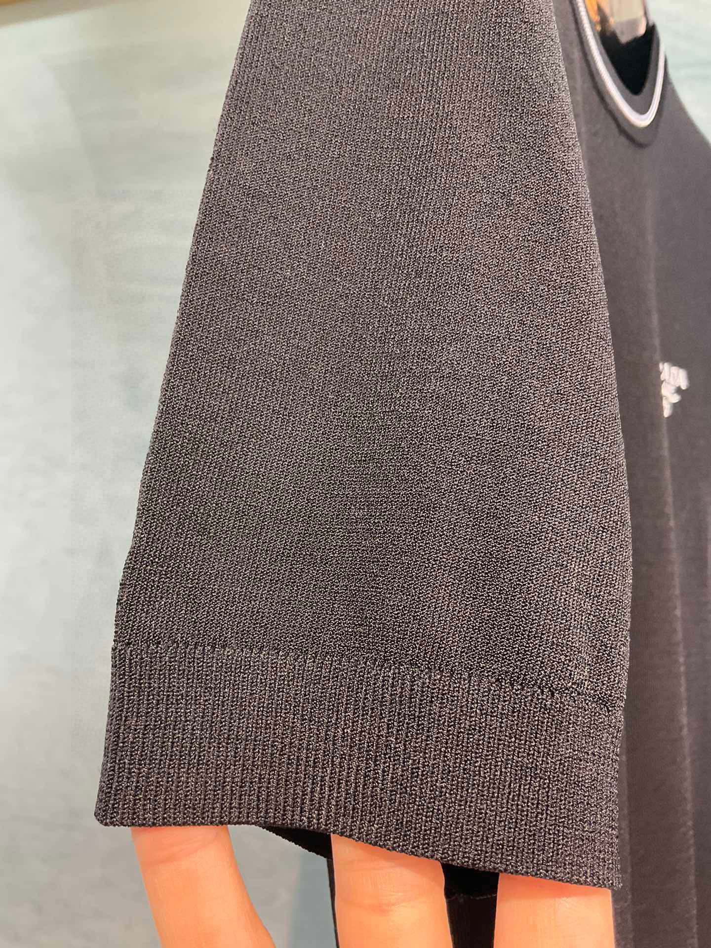 Louis Vuitton Haute Couture Haute Couture Ready-to-Wear Clothing Dress 4