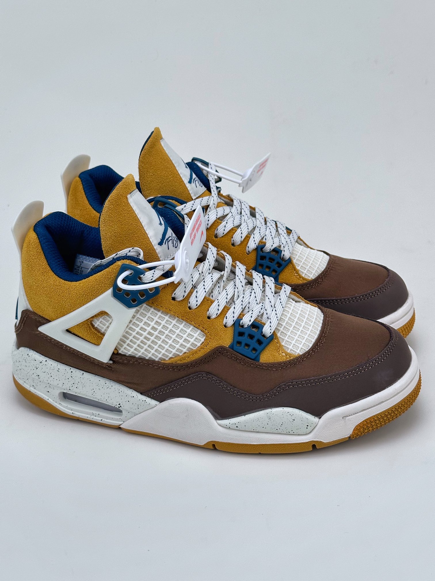 Nike SB x Air Jordan 4 Retro Jordan 4th generation brown, white, brown and yellow raw rubber FB2214-200