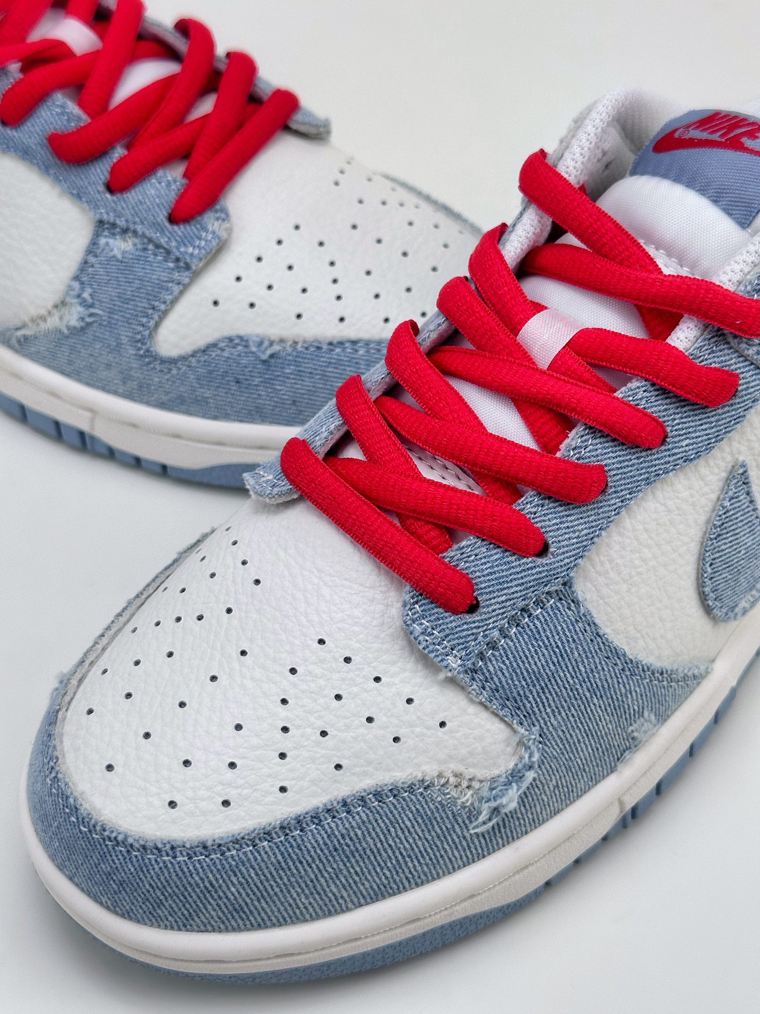 280 Nike SB Dunk Low x Levi‘s 牛仔破洞 李维斯联名 LE0021-005