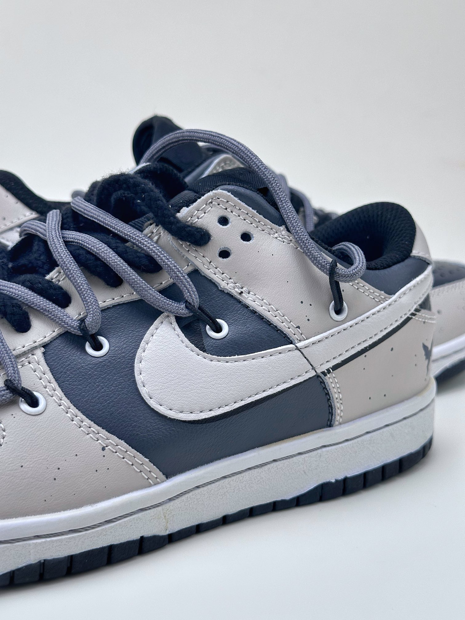 190 NIKE SB Dunk Low 定制泼墨深蓝灰绑带 DJ6188-002