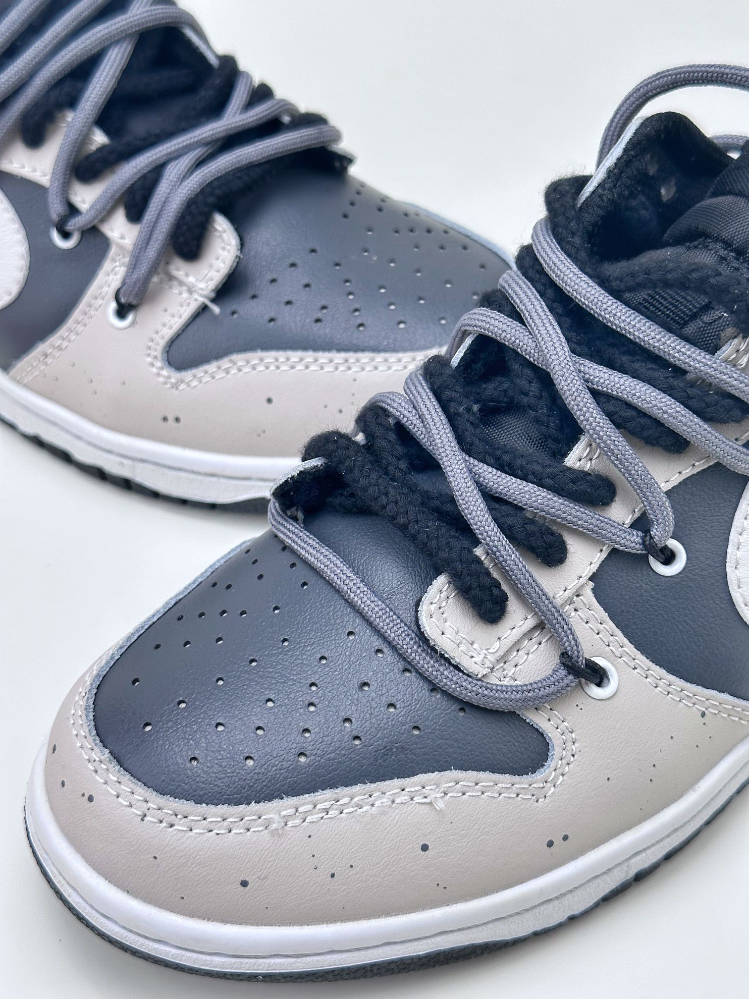 190 NIKE SB Dunk Low 定制泼墨深蓝灰绑带 DJ6188-002