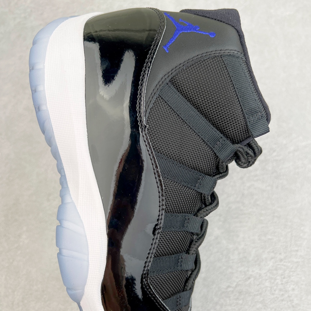 图片[6]-＃Y3纯原 Air Jordan AJ11 Retro High \\\”Space Jam\\\” 大灌篮高帮 378037-003 外贸特供批次 原楦原档案数据开模打造 原厂中底拉帮钢印 原厂漆皮 防冻不开裂 头层皮料 原装鞋撑 水晶大底正确色度色泽 原楦原数据刺绣 原厂车缝走线及对位 毫厘不差 飞人logo采用原数据电脑刺绣 原装正品碳纤维真实碳板 增强抗扭 原内标 原盒标 正确官方原盒 原厂防氧化水晶外底 原厂配套厂全掌solo气垫 独家尺码：40.5 41 42 42.5 43 44 44.5 45 45.5 46 47.5 48.5-选品中心