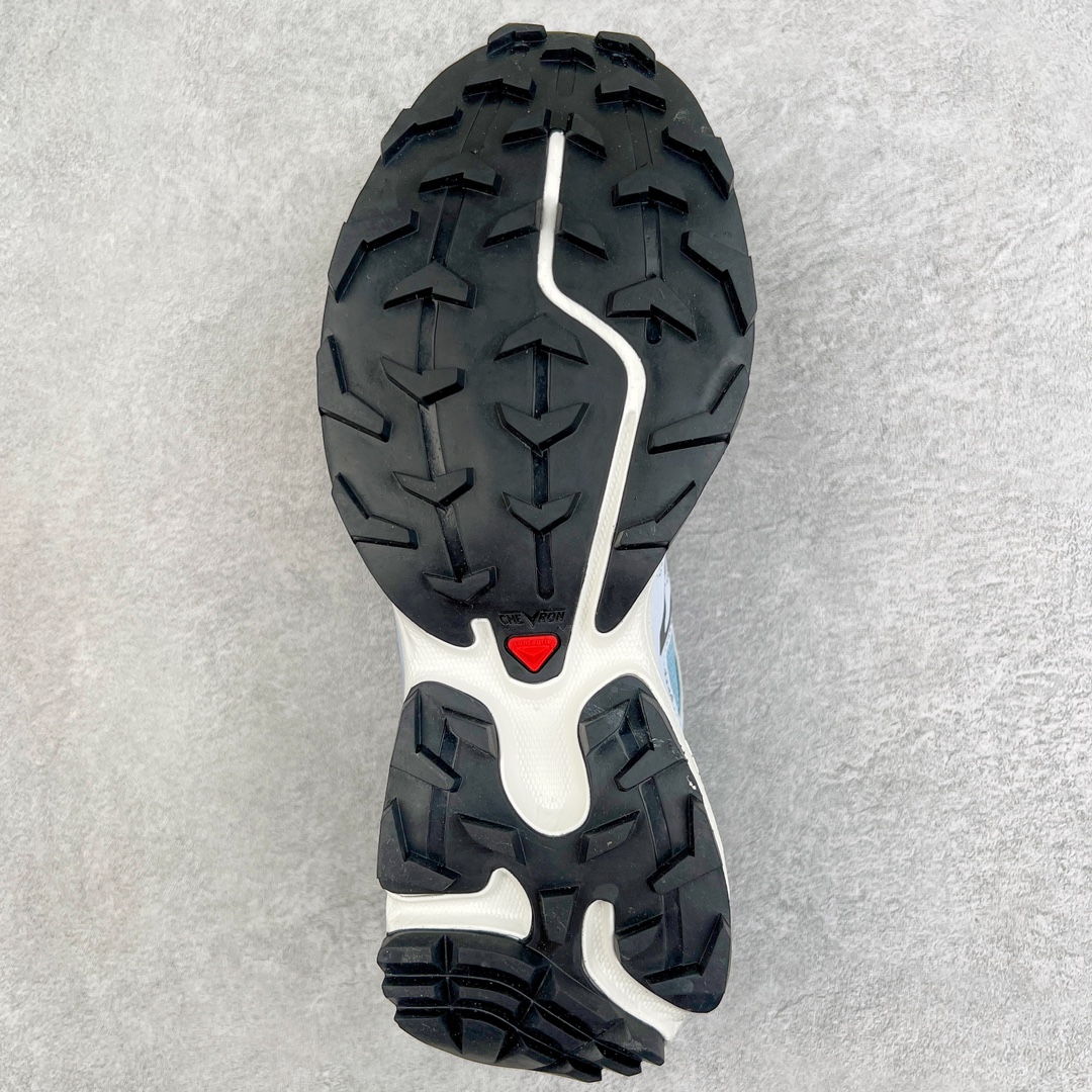 图片[9]-＃绿X/GX 纯原福利 Salomon XT-6 萨洛蒙复古潮流户外机能登山跑鞋 纯原外贸平台特供订单 耗时半年巨作 全套原纸板楦头开发 原厂特供网布配套加持 确保原汁原味 完美呈现版型 原档数据独家私模五层组合大底 男女鞋同步官方开发至46.5 原装Ortholite轻量化鞋垫 中底布带钢印编号 原厂TPU锁扣 进口港宝加持 后跟自然饱满 还原公司包裹性 鞋面以“锯齿”状的包裹系统呈现 在基色底之下加入了各种色点缀 将公司的最新技术和时尚前卫的造型融入耐用的长跑款式中 鞋面由 TPU 薄膜制成 并焊接在高耐磨网眼上 使其既时尚又坚固 由 ACS底盘支撑 可增强稳定性和支撑力 以及由橡胶凸耳 Contragrip外底覆盖的 EVA 缓冲中底 旨在应对崎岖的地形 鞋舌上的彩色Salomon 标签、Quicklace 系统以及鞋头、鞋舌和鞋跟上的附加品牌使细节更加完美 让穿着者可以轻松驾驭户外与通勤下的任何运动生活场景 无缝鞋身户外随意纵横 颜值与脚感兼备 出街通勤 绝对非常吸睛 你值得拥有 尺码：36 36.5 37.5 38 38.5 39 40 40.5 41 42 42.5 43 44 44.5 45 46 46.5 注意：偏小1码-选品中心