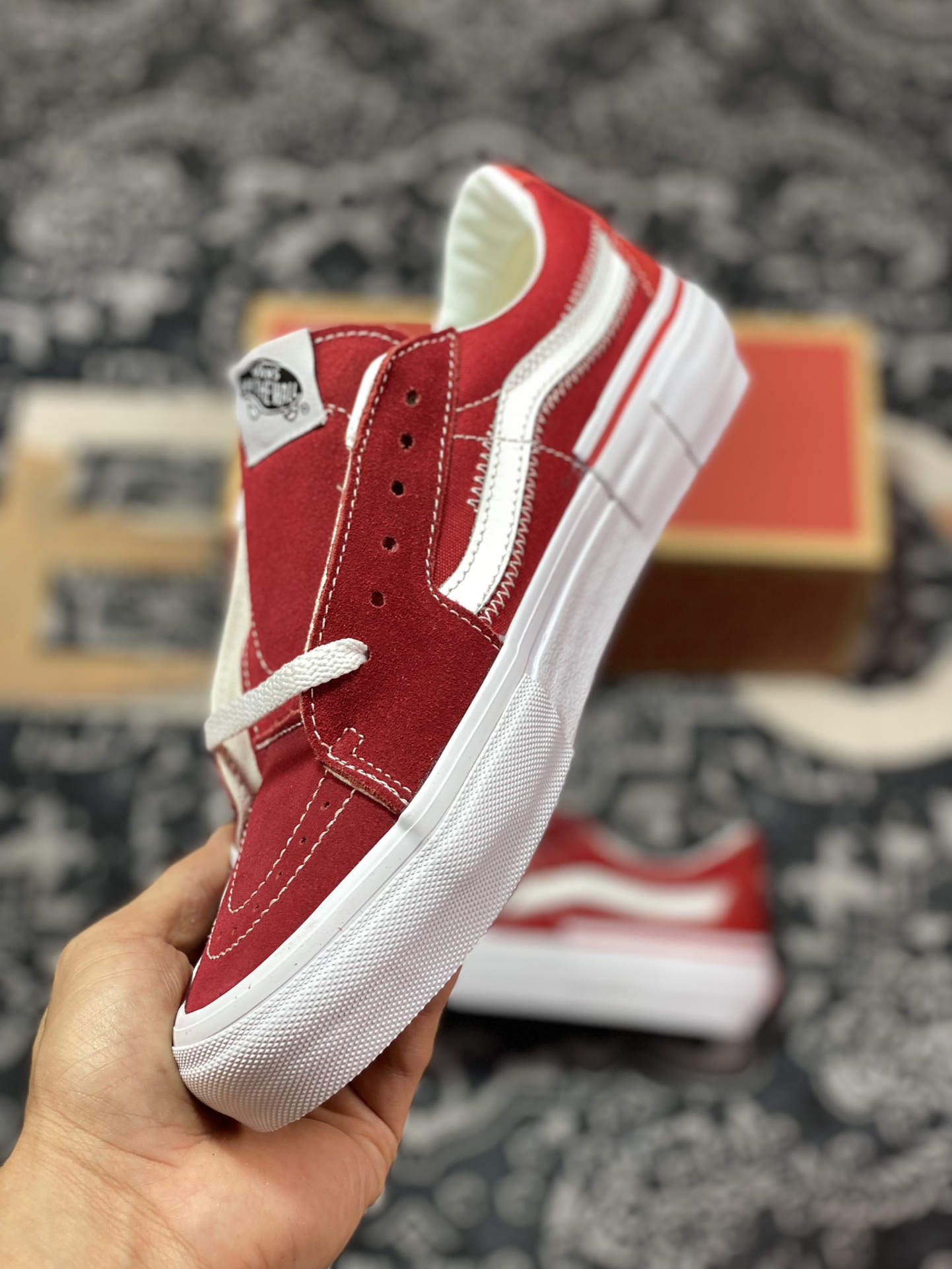 150 Vans Sk8-Low 解构主义 红白 以红白条经典鞋型 Sk8-Low解构融入车缝线