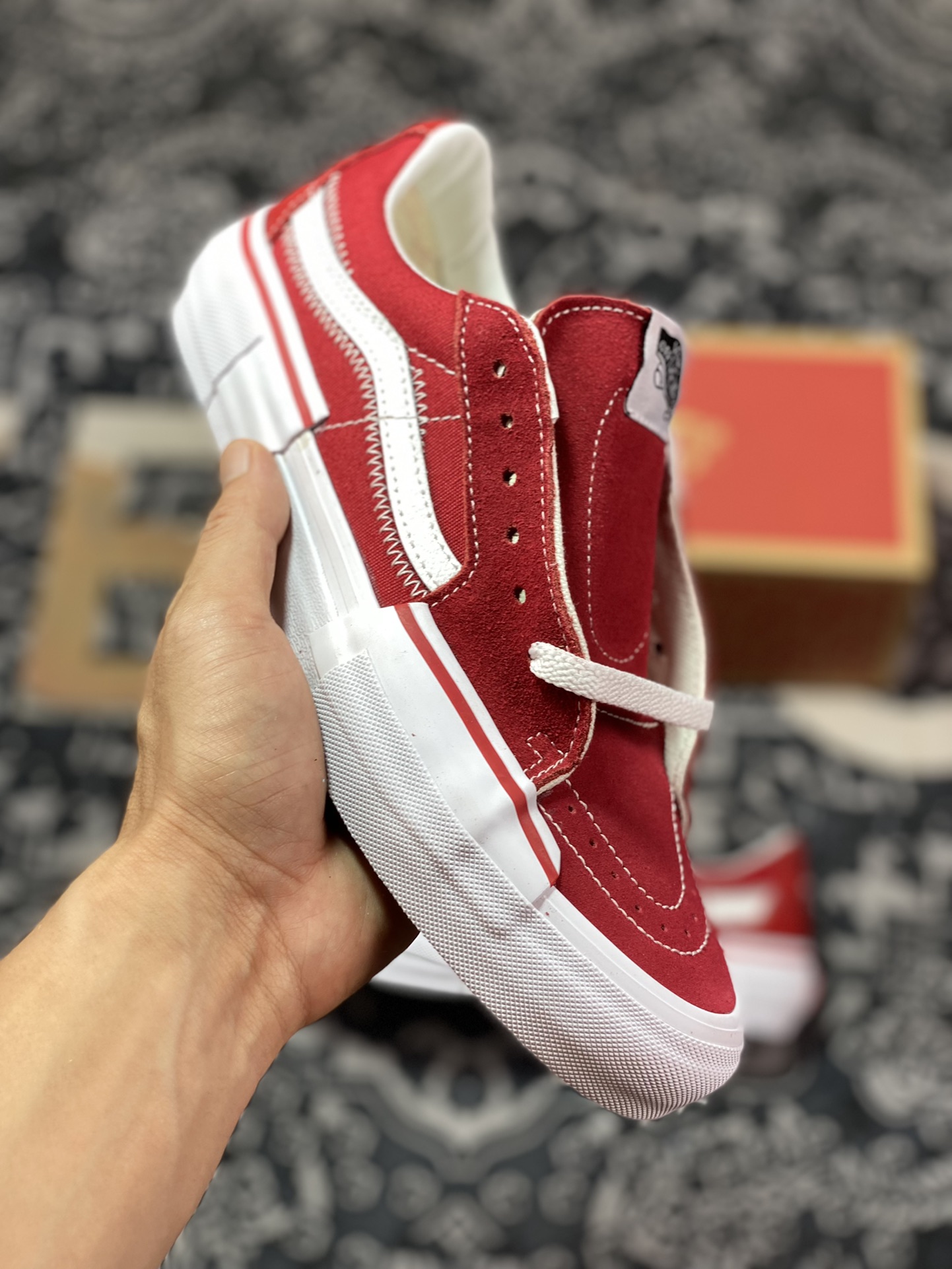 150 Vans Sk8-Low 解构主义 红白 以红白条经典鞋型 Sk8-Low解构融入车缝线