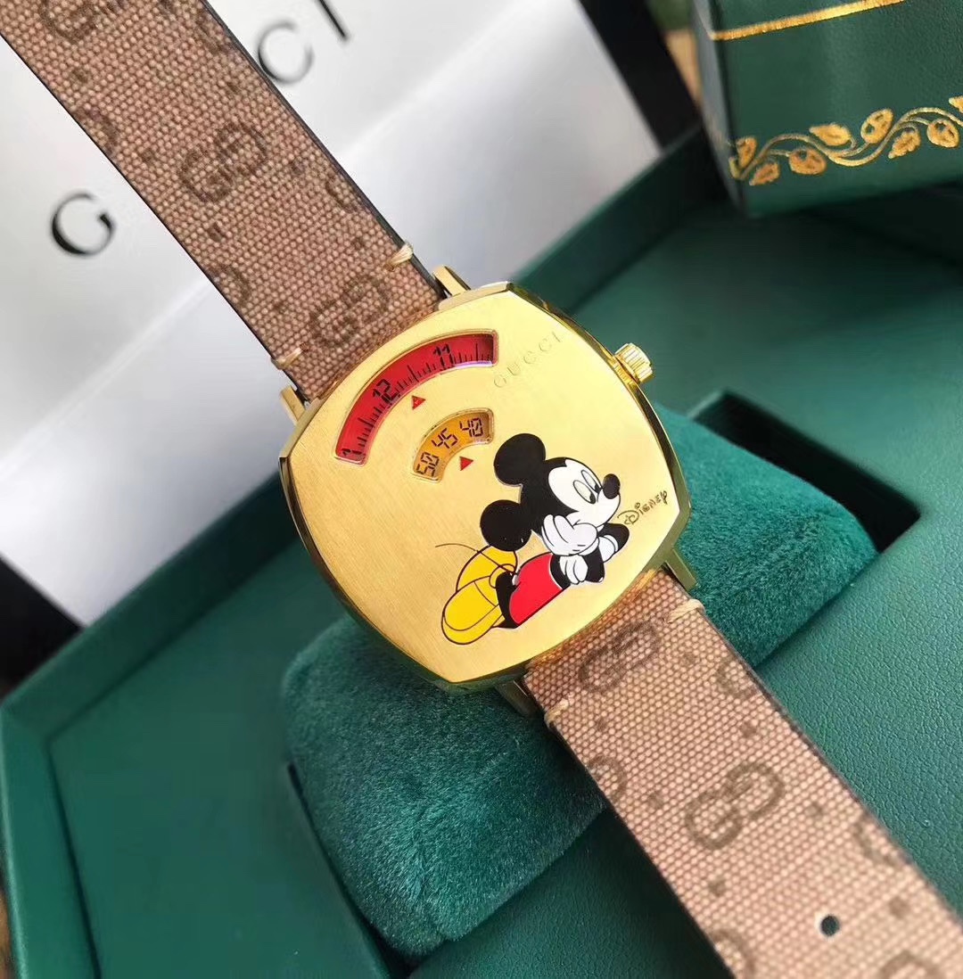 190  Gucci grip×Disney米老鼠石英腕表