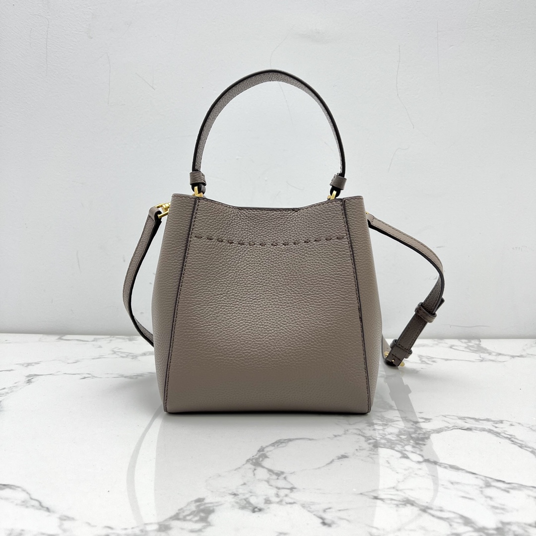 Tory Burch ～74956 TORY BURCH MCGRAW HOBO 小号新款休闲包