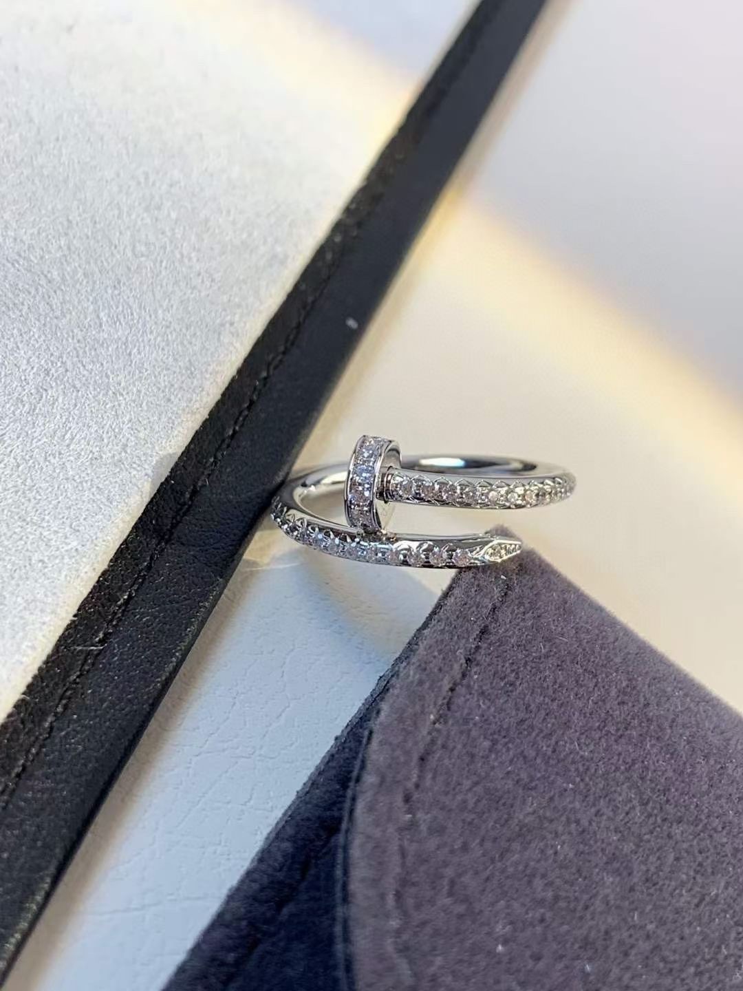 Cartier Cartier 卡地亚 钉子戒指 满钻款