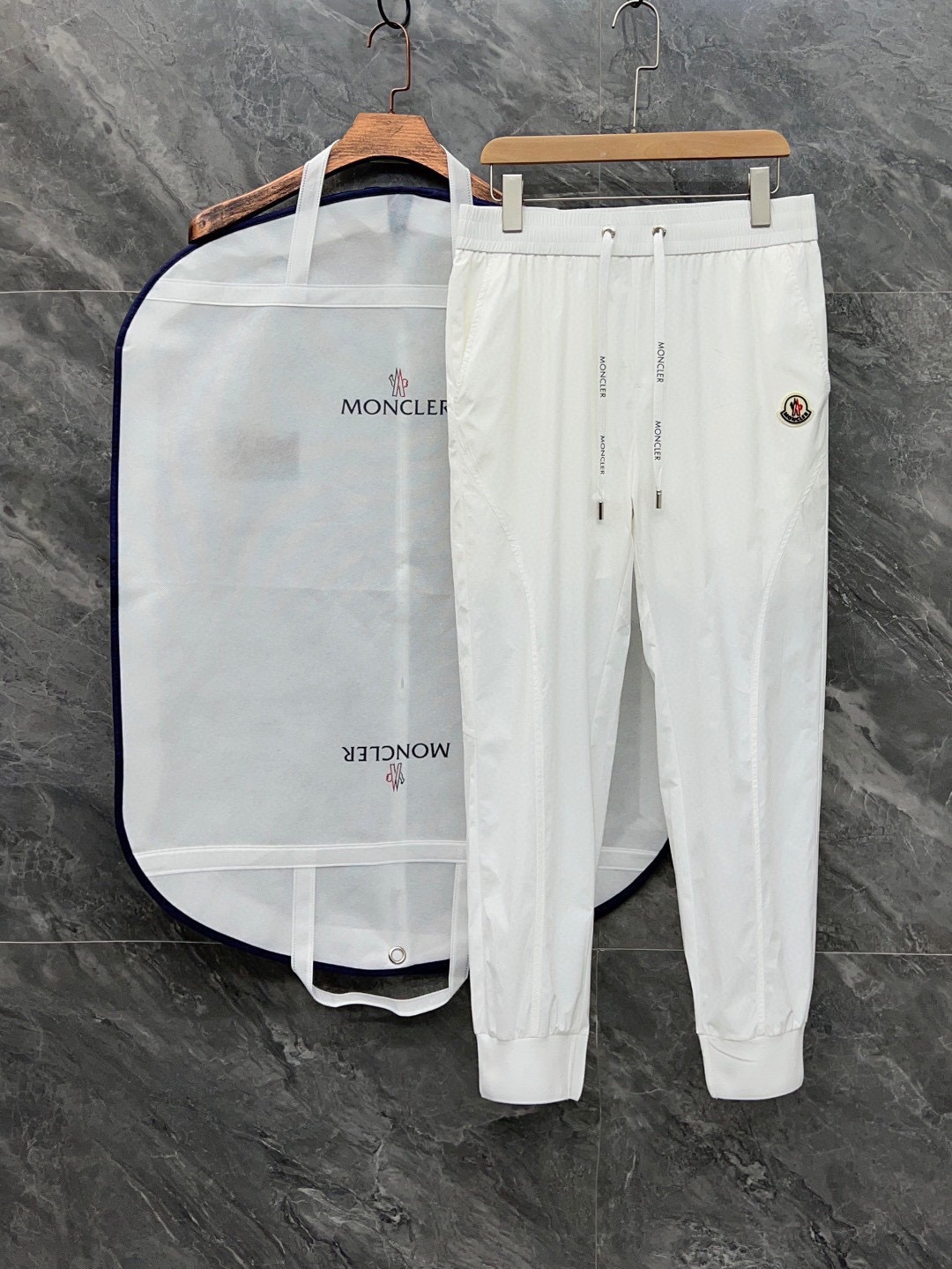 路易威登 Louis Vuitton 高定典藏名品高定成衣时装外套连衣裙衬衫T恤 #813C3EDD 3