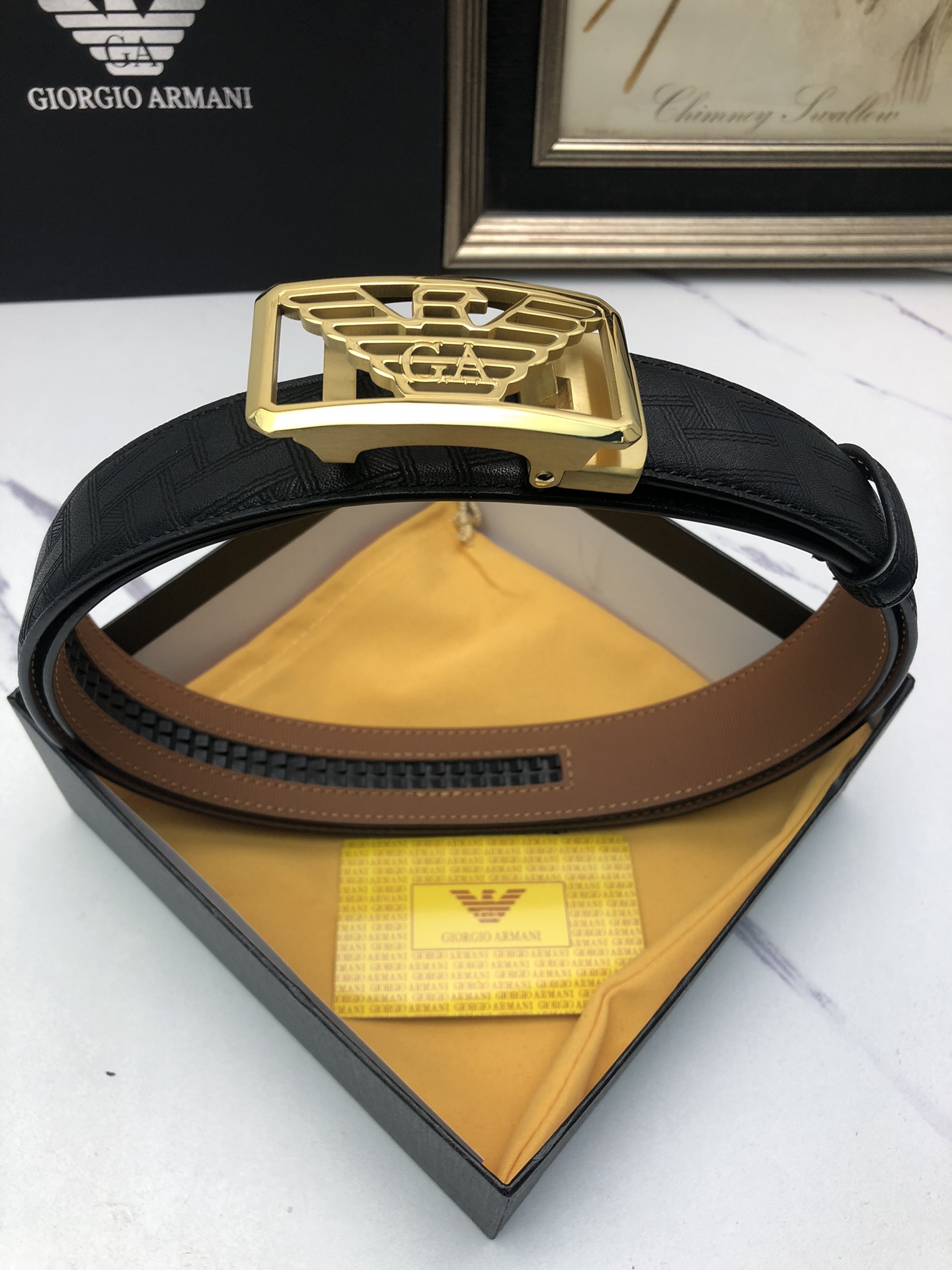 Italian Factory’s Tailorable Automatic Cattle-Skin Belt with Automatic Button