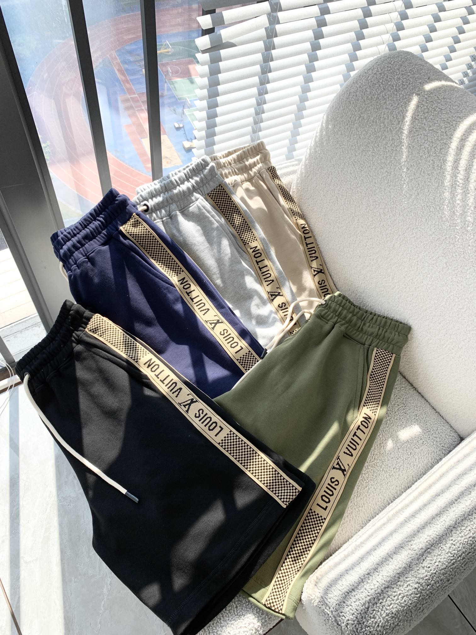 路易威登 Louis Vuitton 高定典藏名品高定成衣时装外套连衣裙衬衫T恤 #6497C0E4 4