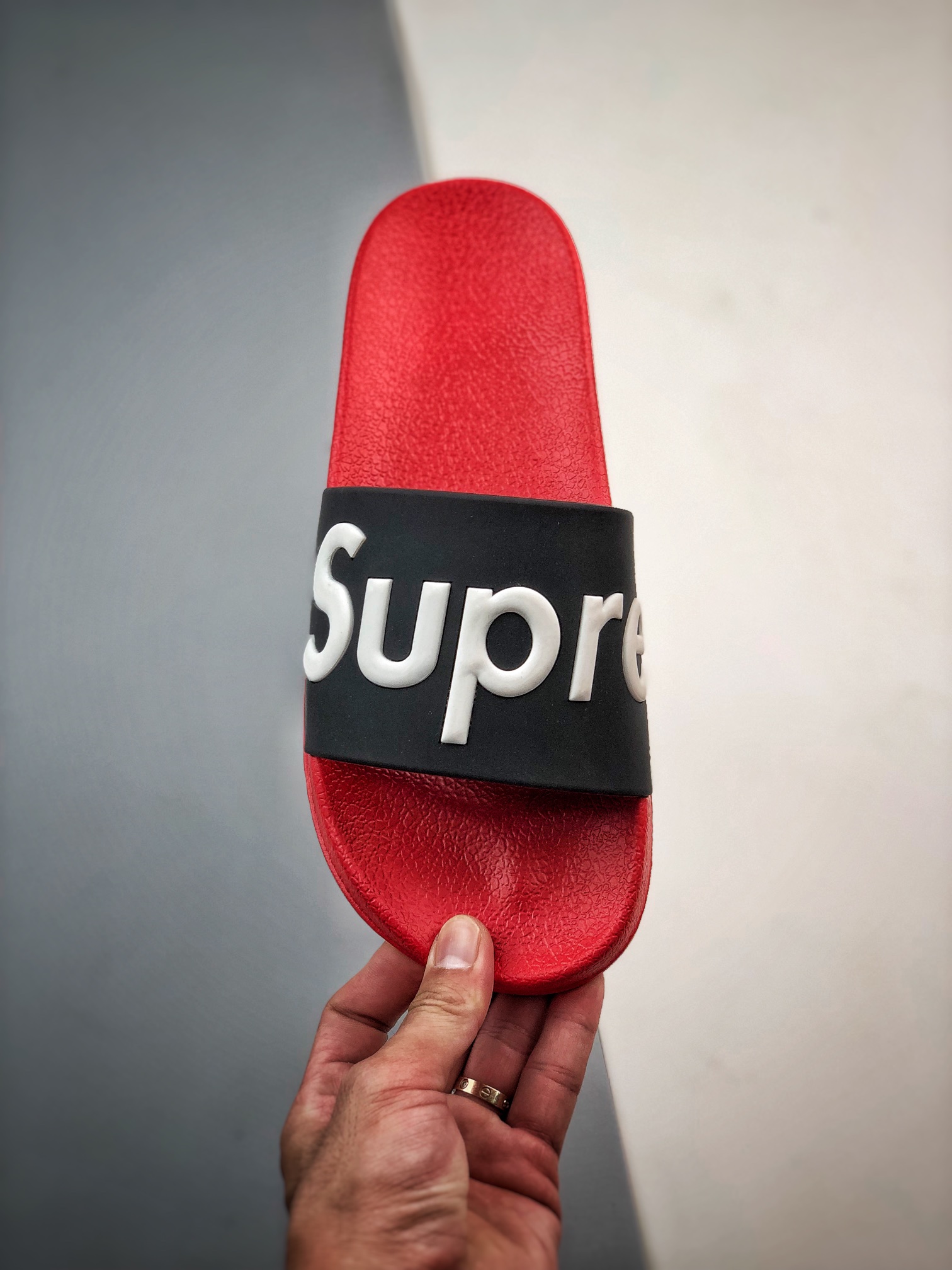 正确100 Supreme suprize design 街头潮牌沙滩拖鞋情侣款