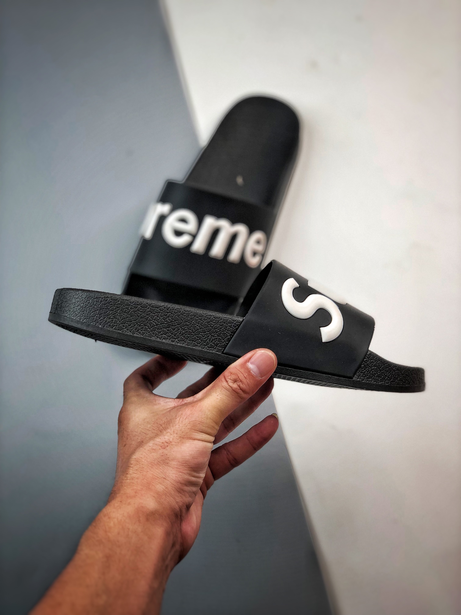 100 Supreme suprize design 街头潮牌沙滩拖鞋情侣款