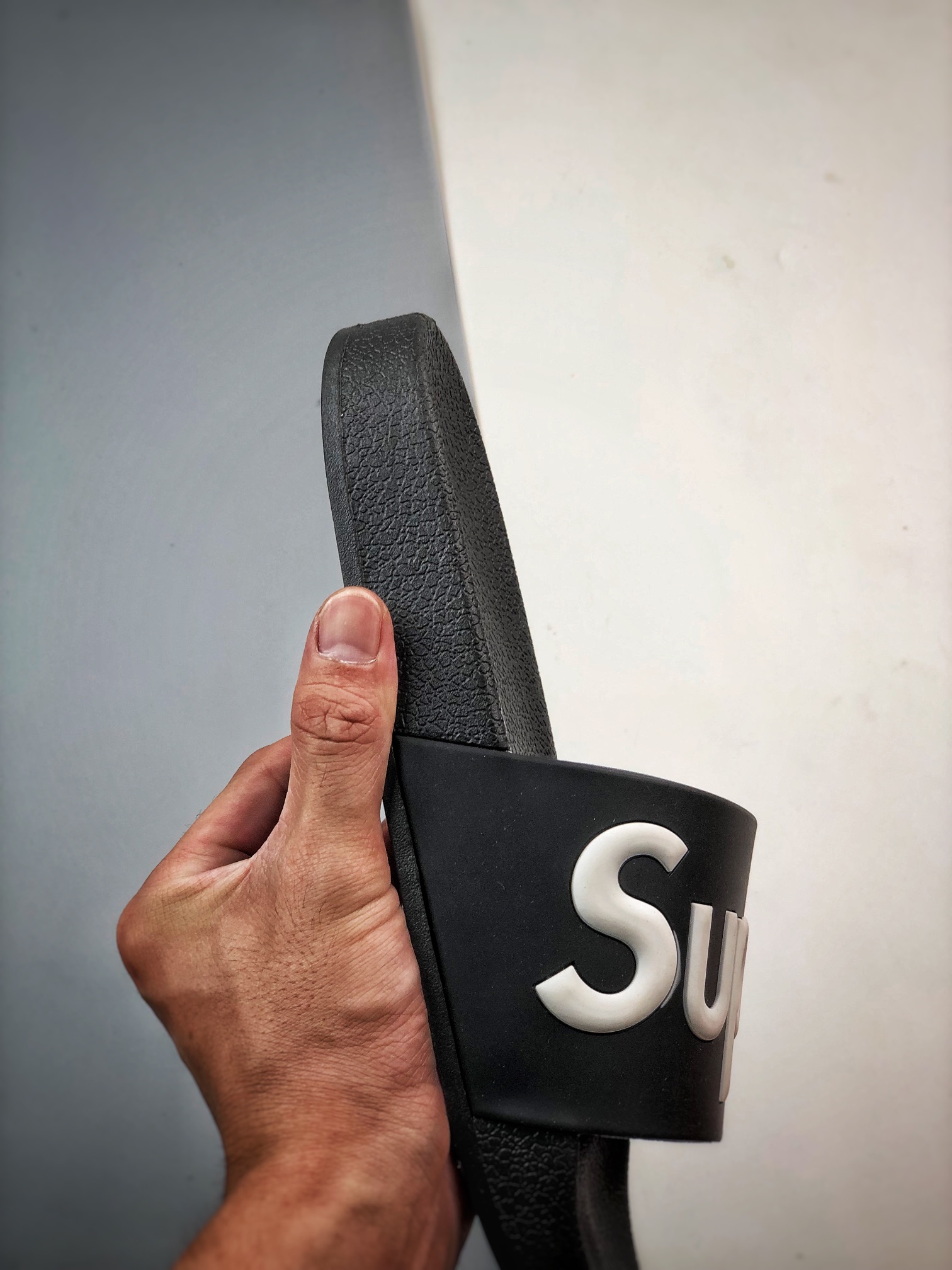 100 Supreme suprize design 街头潮牌沙滩拖鞋情侣款