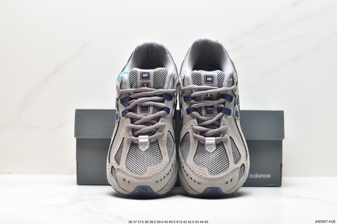 190 New Balance 1906R 此款New Balance 以诞生于21世纪的科技跑鞋 M1906RB