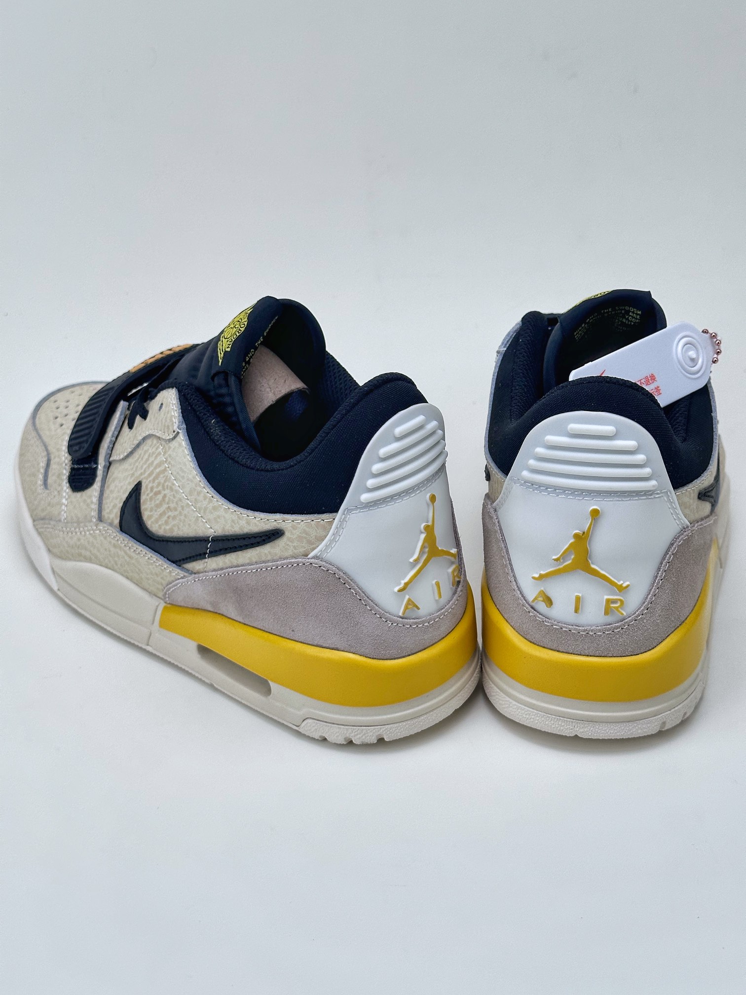 Air Jordan Legacy 312 Low 白黄蟒纹 CD7069-200