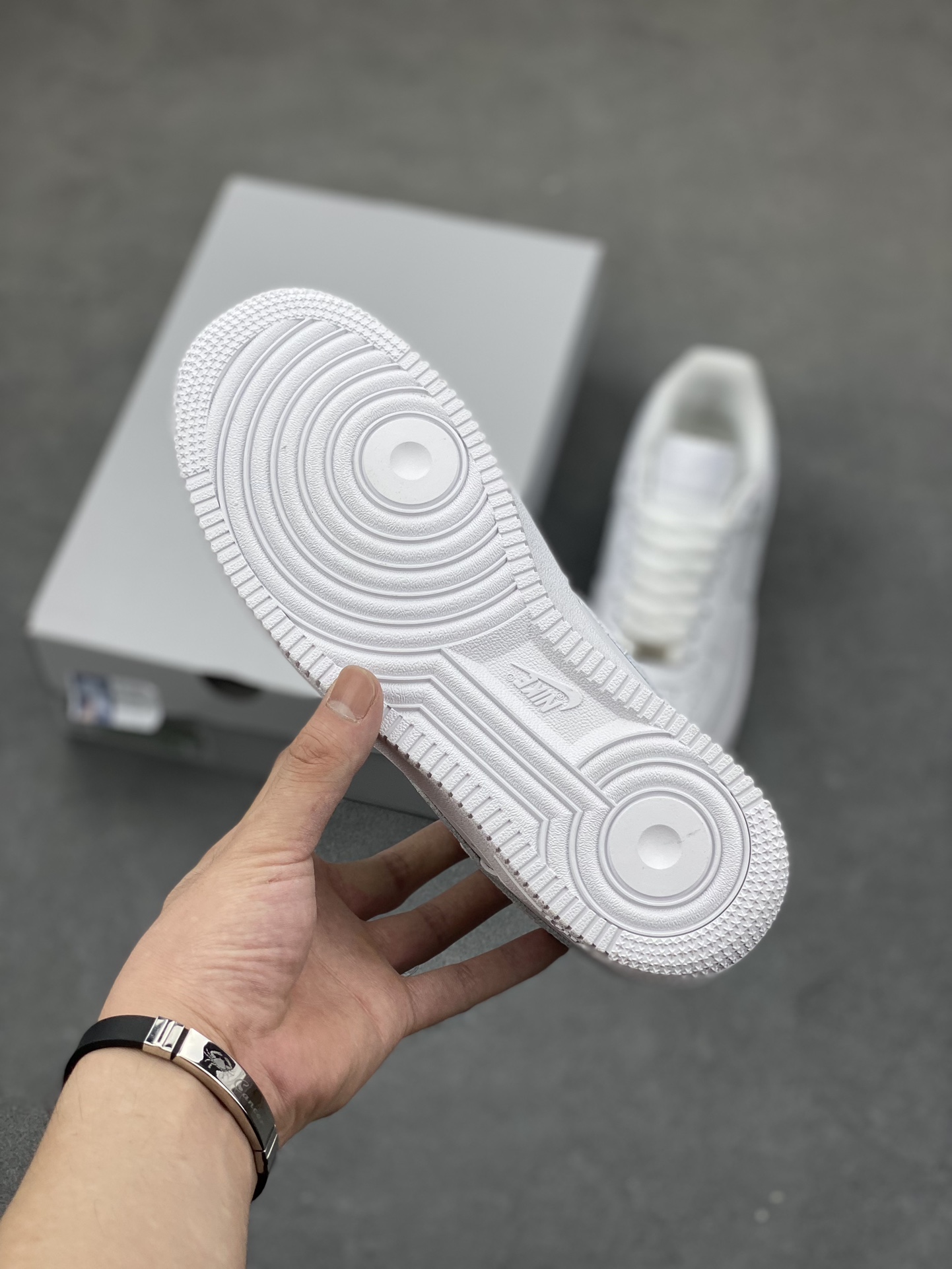 Nike Air Force 1 Mid '07 White (315122-111) Classic Sneakers 7 i1689186873 8272 5
