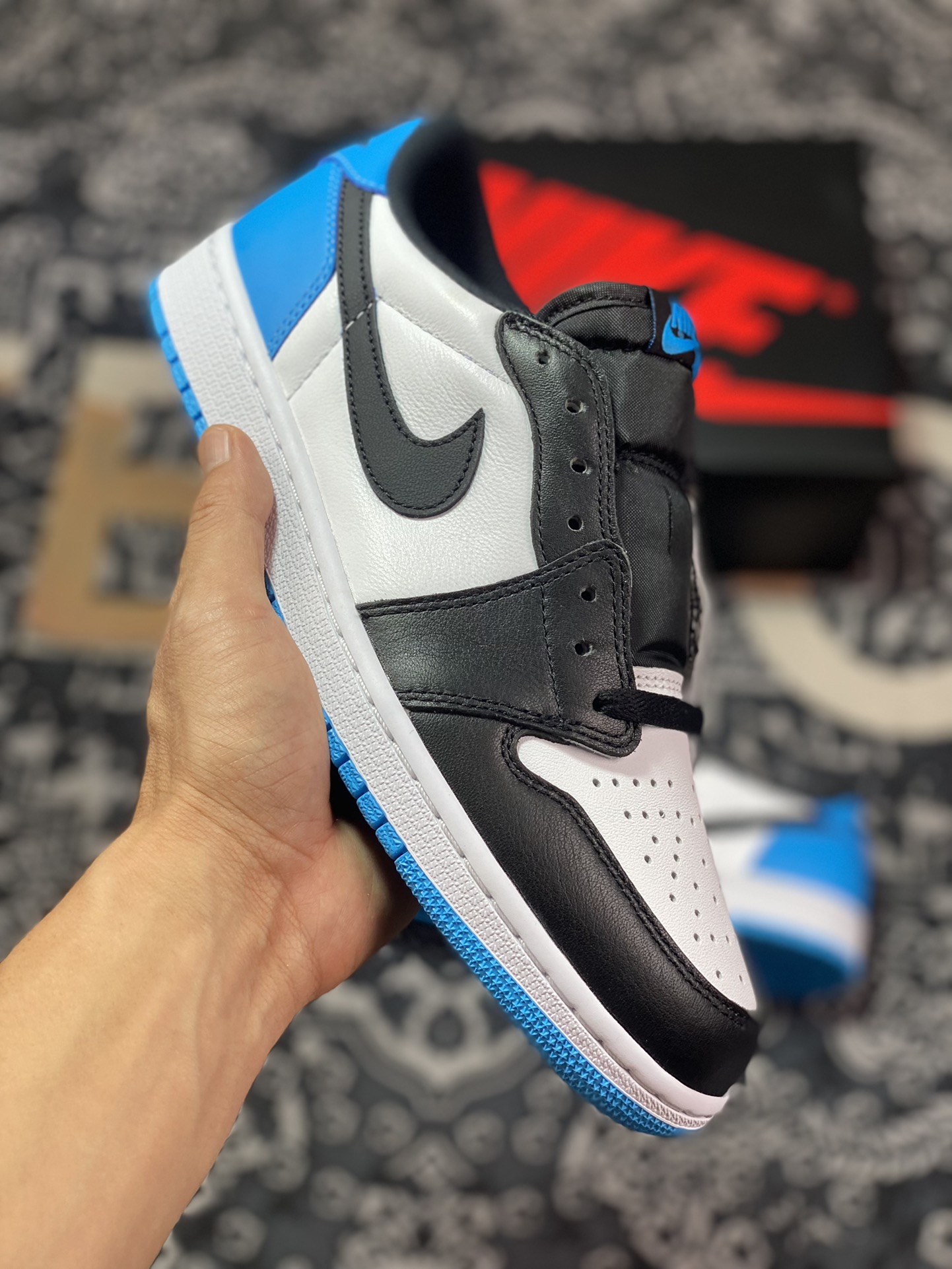 320 优选 耐克Nike Air Jordan 1 Low OG”Laser Blue“AJ1乔丹一代篮球鞋“黑白激光蓝”CZ0790-104