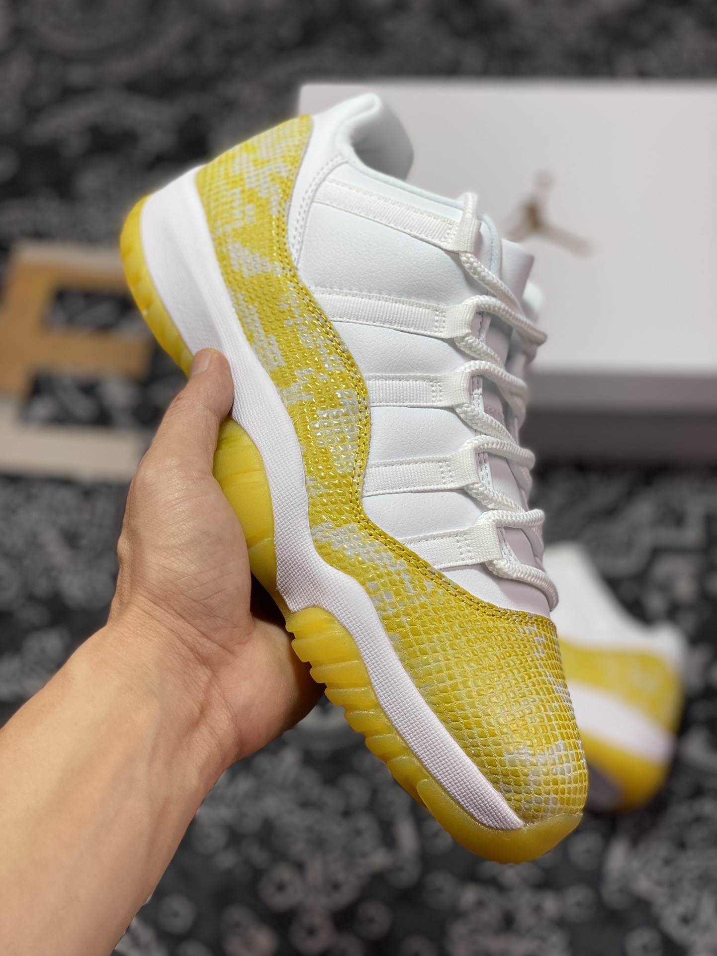 Air Jordan 11 Low ”Yellow Snakeskin“ 黄蛇 AH7860-107