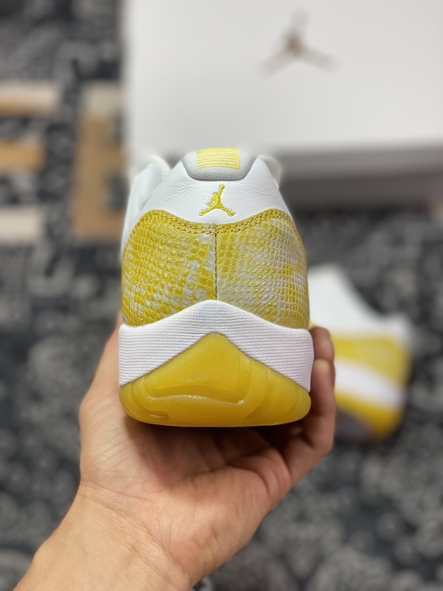 Air Jordan 11 Low ”Yellow Snakeskin“ 黄蛇 AH7860-107