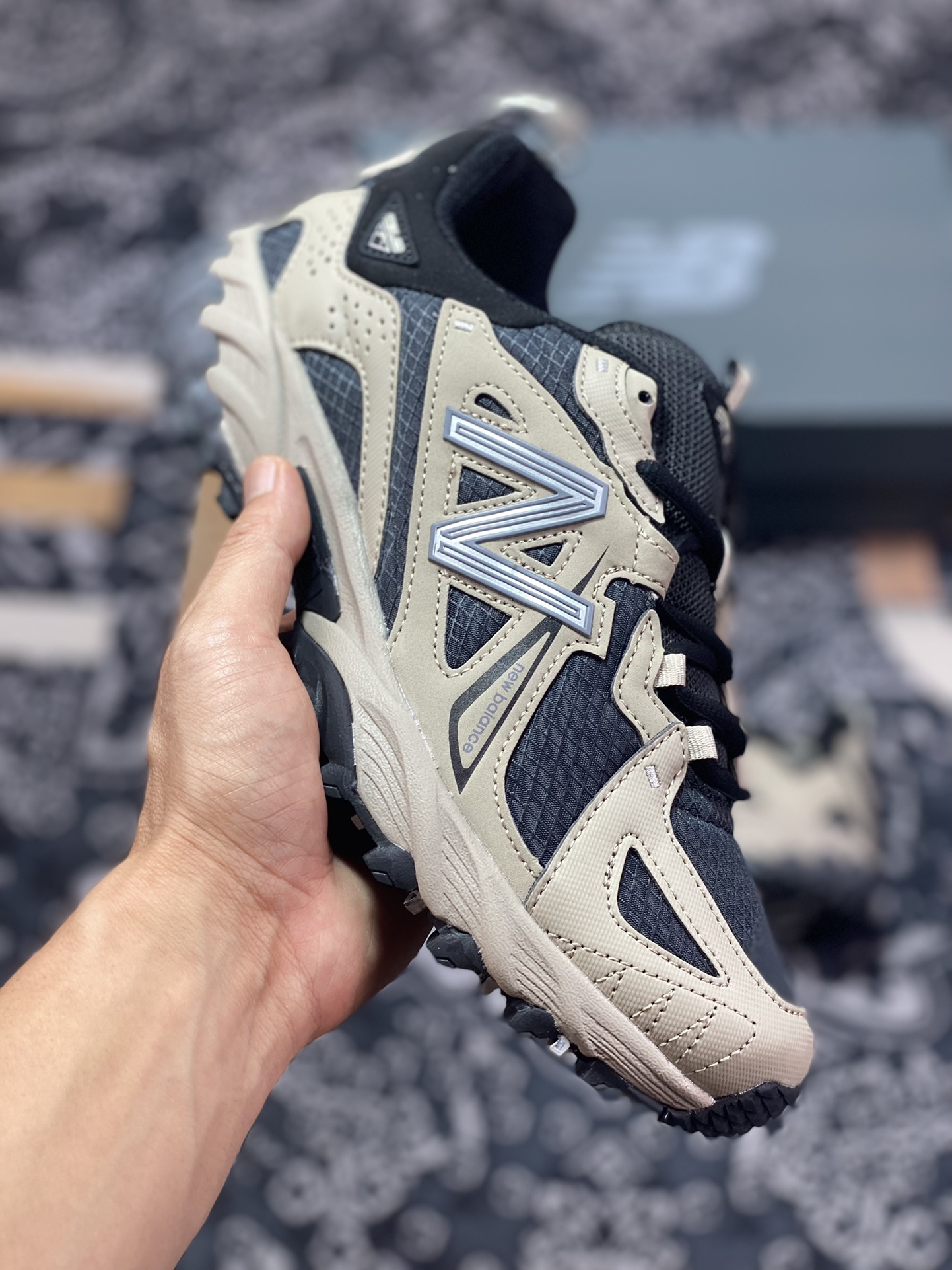 190 New Balance ML610T系列低帮山系越野跑旅游运动鞋“沙漠棕黑”ML610TAC