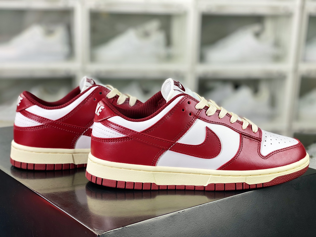 SB Dunk Low”Team Red”扣篮系列低帮休闲运动滑板板鞋“复古奶油红白”FJ4555-100