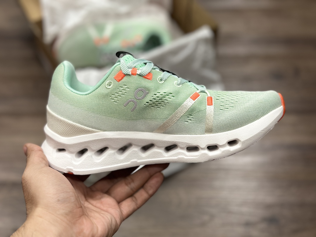 Swiss sports brand - ON Running Cloudsurfer Road Rod series low-top thick jogging shoes ”Mesh mint green white orange” 3MD10421071