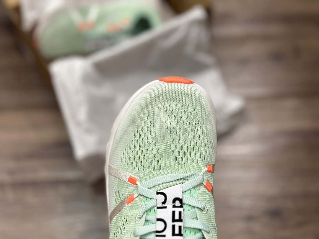 Swiss sports brand - ON Running Cloudsurfer Road Rod series low-top thick jogging shoes ”Mesh mint green white orange” 3MD10421071