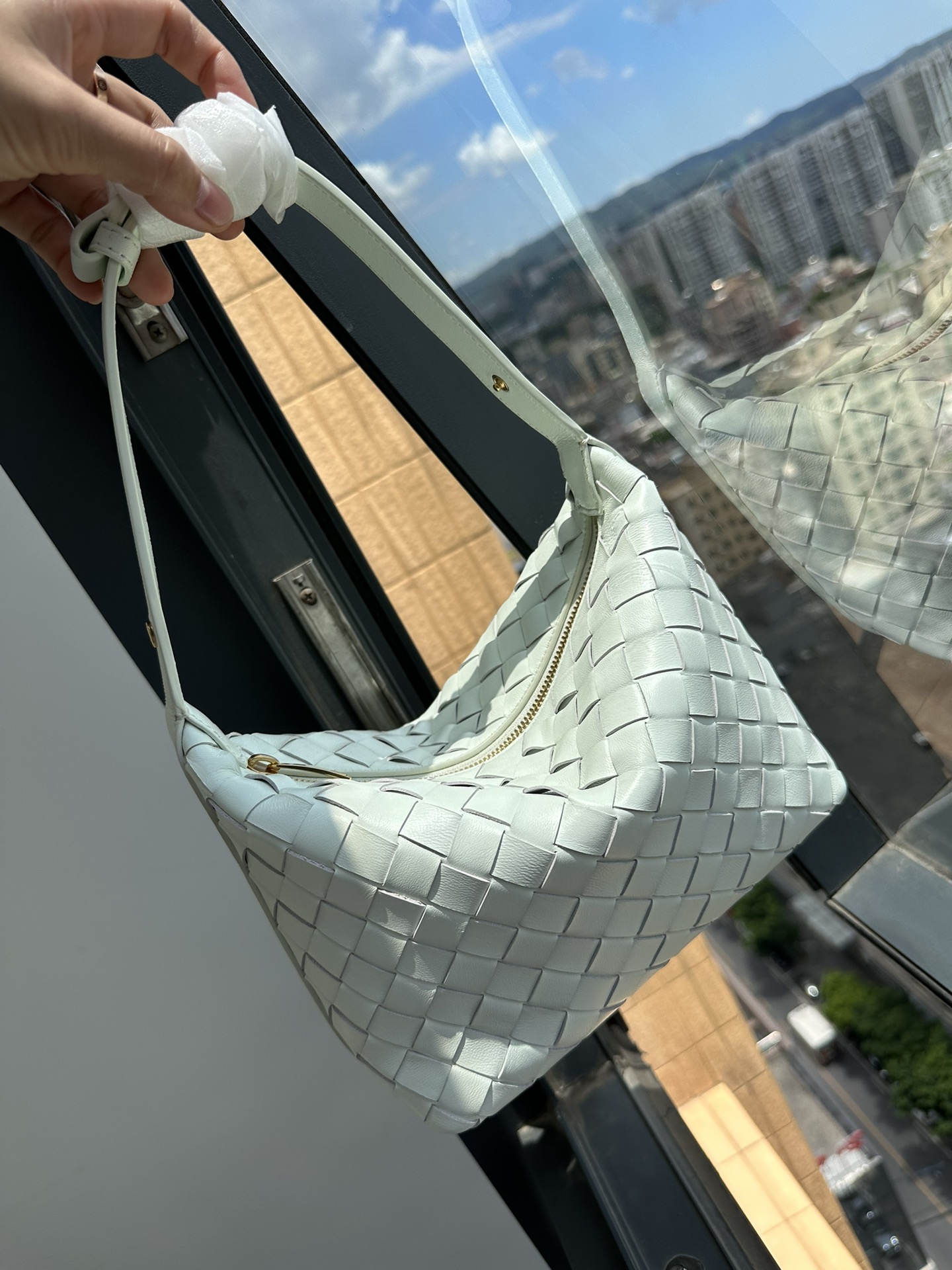 950 Pure original product Bottega Veneta (BV) 23 new women's Wallace shoulder bag woven handbag armpit bag, also equipped with the intrecciato we