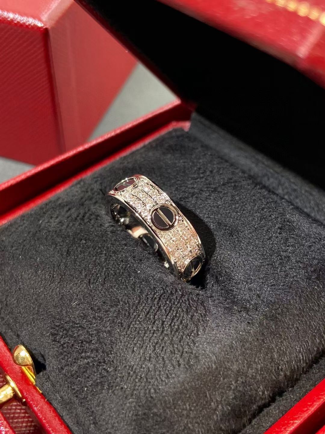Cartier 卡地亚/Cartier 满天星黑钉戒指