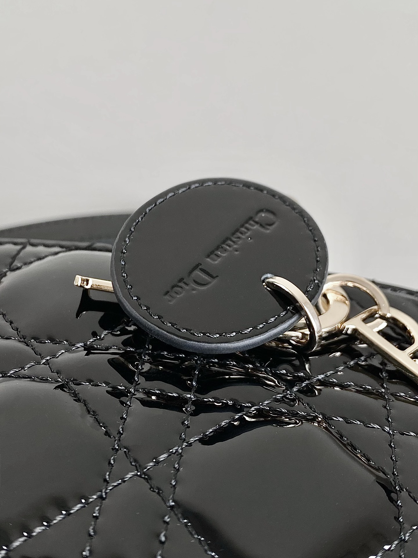 Dior 漆皮黑金 超迷你𝗗-𝗝𝗼𝘆 𝗯𝗮𝗴七夕爱心款 果然就是轮回 回归了一把中古戴妃长方包形