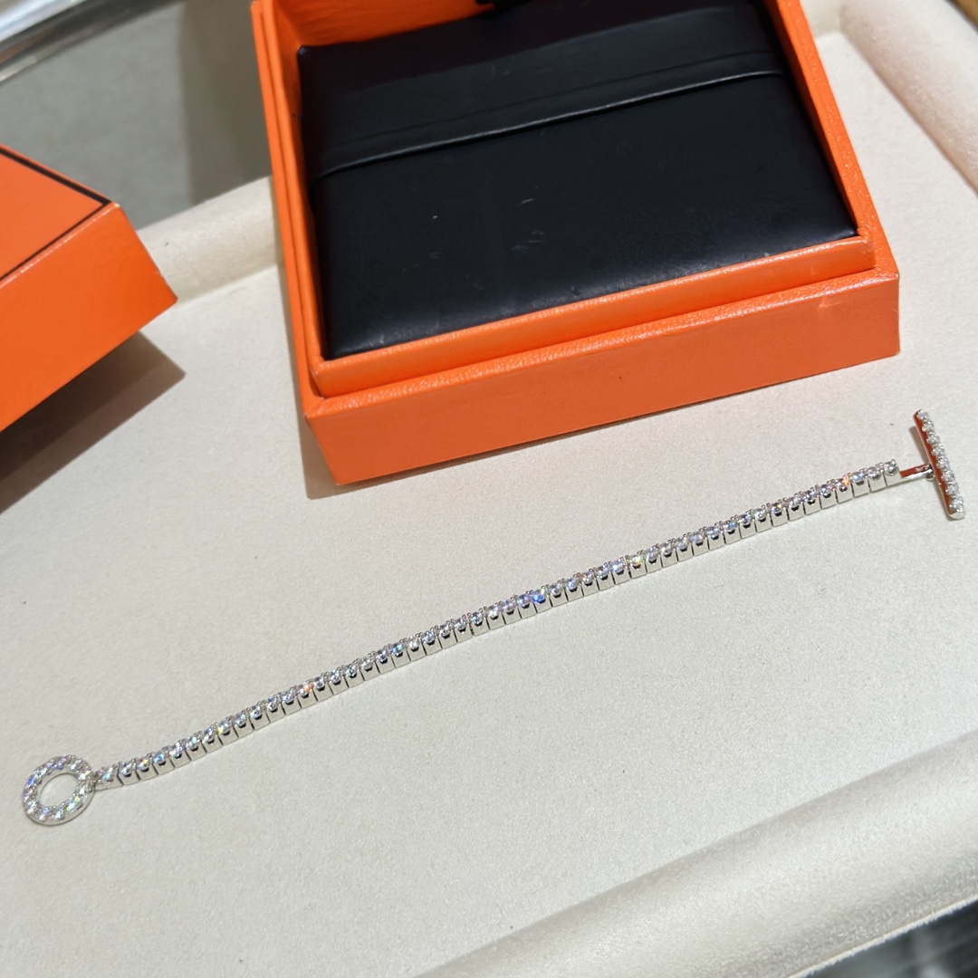 Hermès T-Bar Pavé Diamond Toggle Bracelet - Comprehensive 9