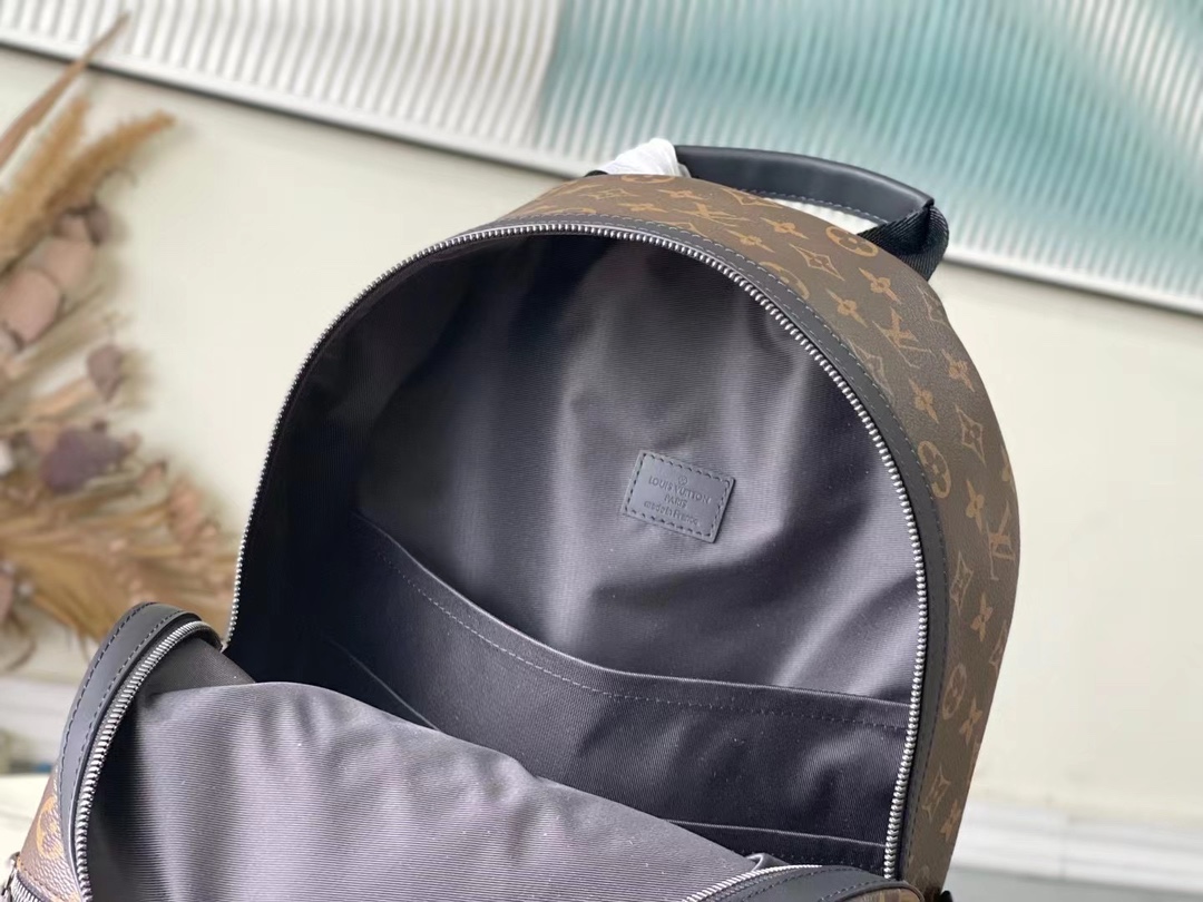 this Discovery PM backpack delivers versatile functionality in a more - Bag 7