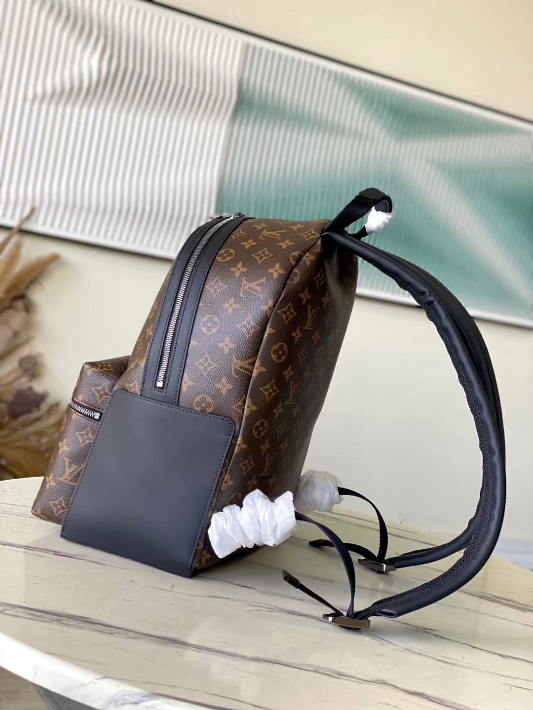 this Discovery PM backpack delivers versatile functionality in a more - Bag 2