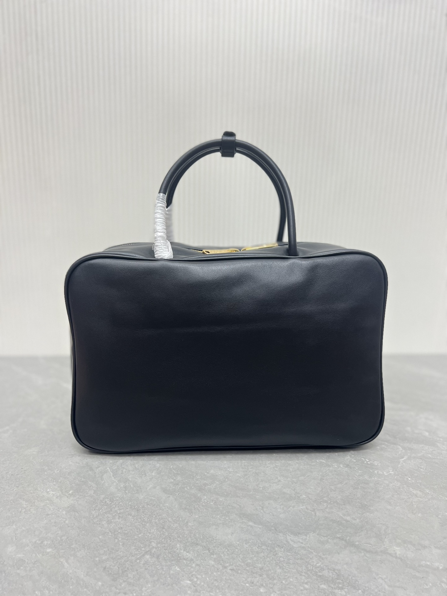 Miu Miu Black 23 New Product Purchasing Special Briefcase