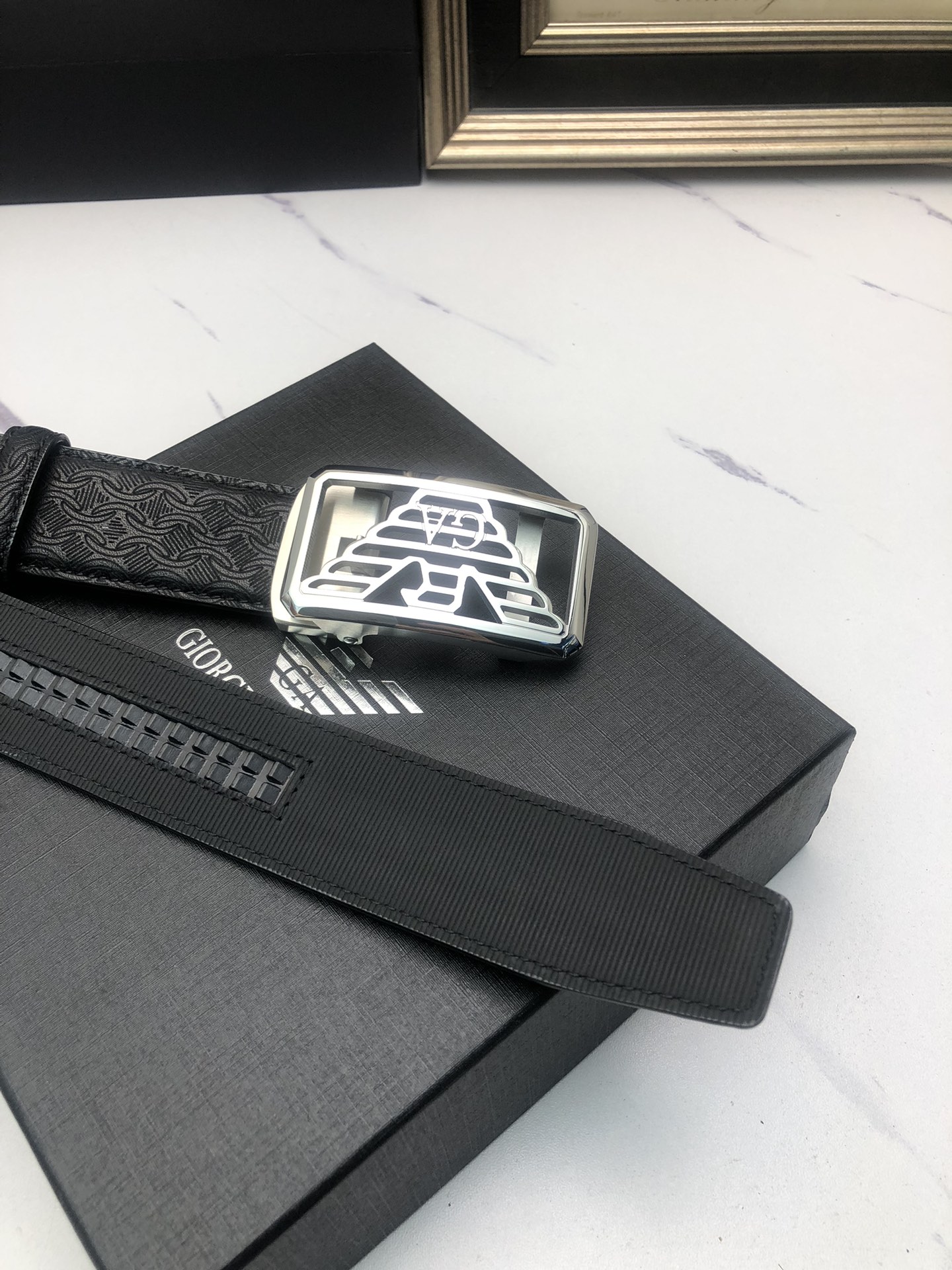“Men’s Automatic Leather Belts with Italian Cattle-Skin: Tailorable and Wide Design” - 图片 6